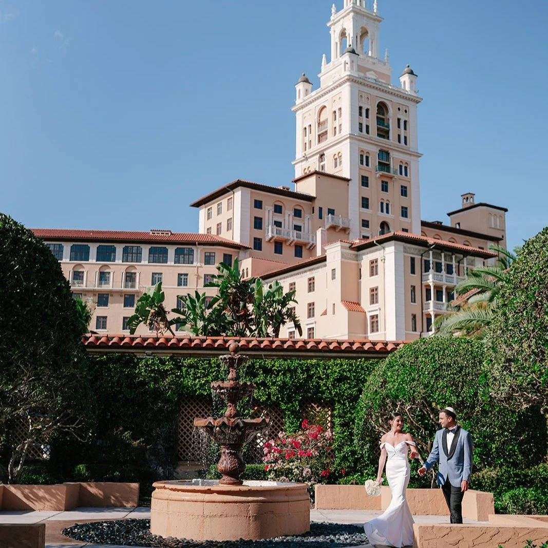 When the ballroom turns into the ultimate after-party ! @evanrphotography @petalprod @eventfactor @biltmoreweddingsmiami @biltmoreweddingsmiami @djadamlipson #weddingsmiami #biltmorehotelwedding #weddingflorida #weddingplannermiami