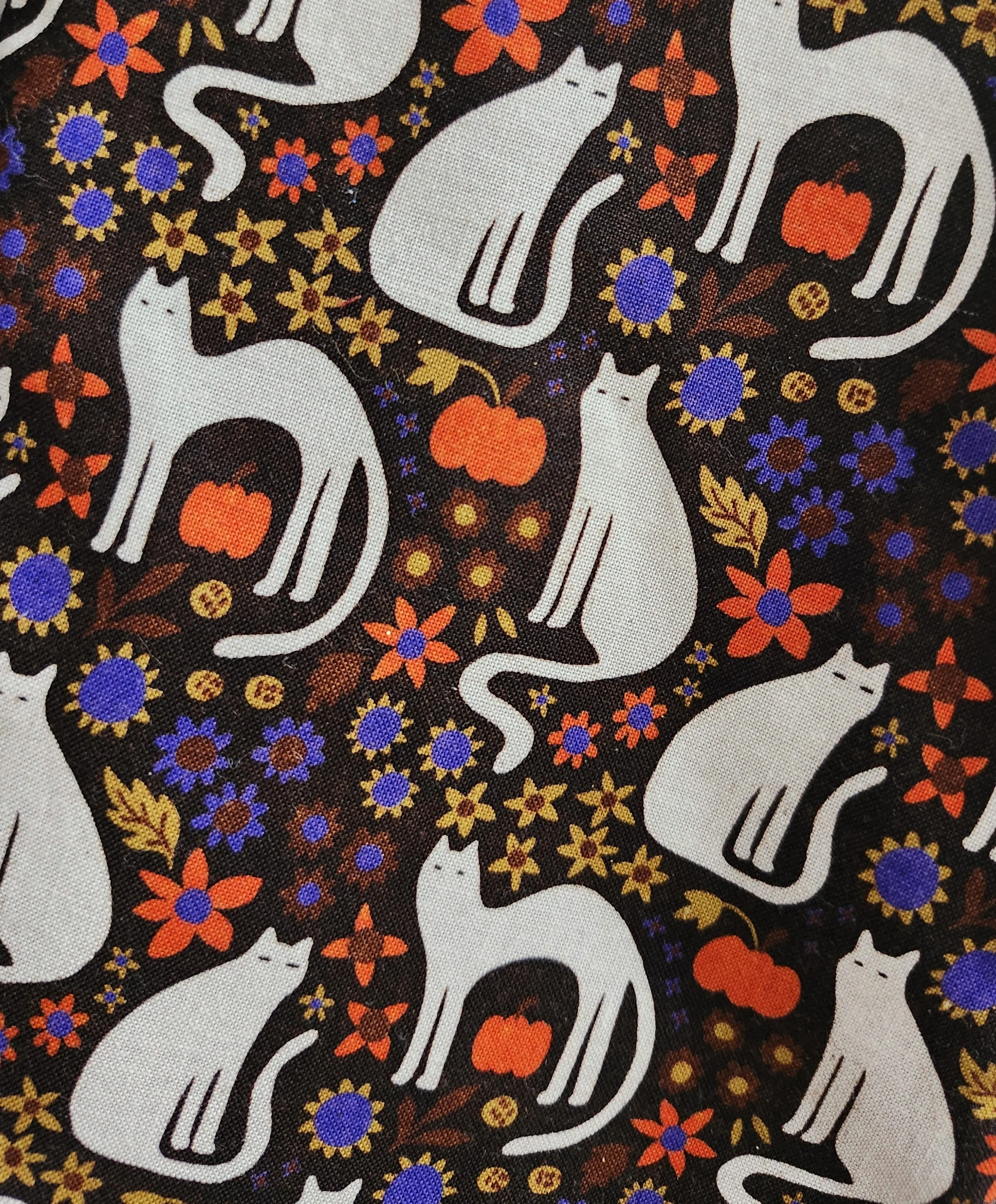 stocking - Brown cats - closeup.jpg