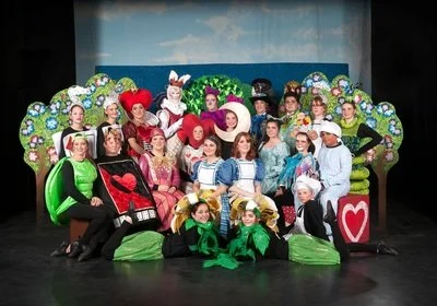 alice-cast-photo_1.jpg