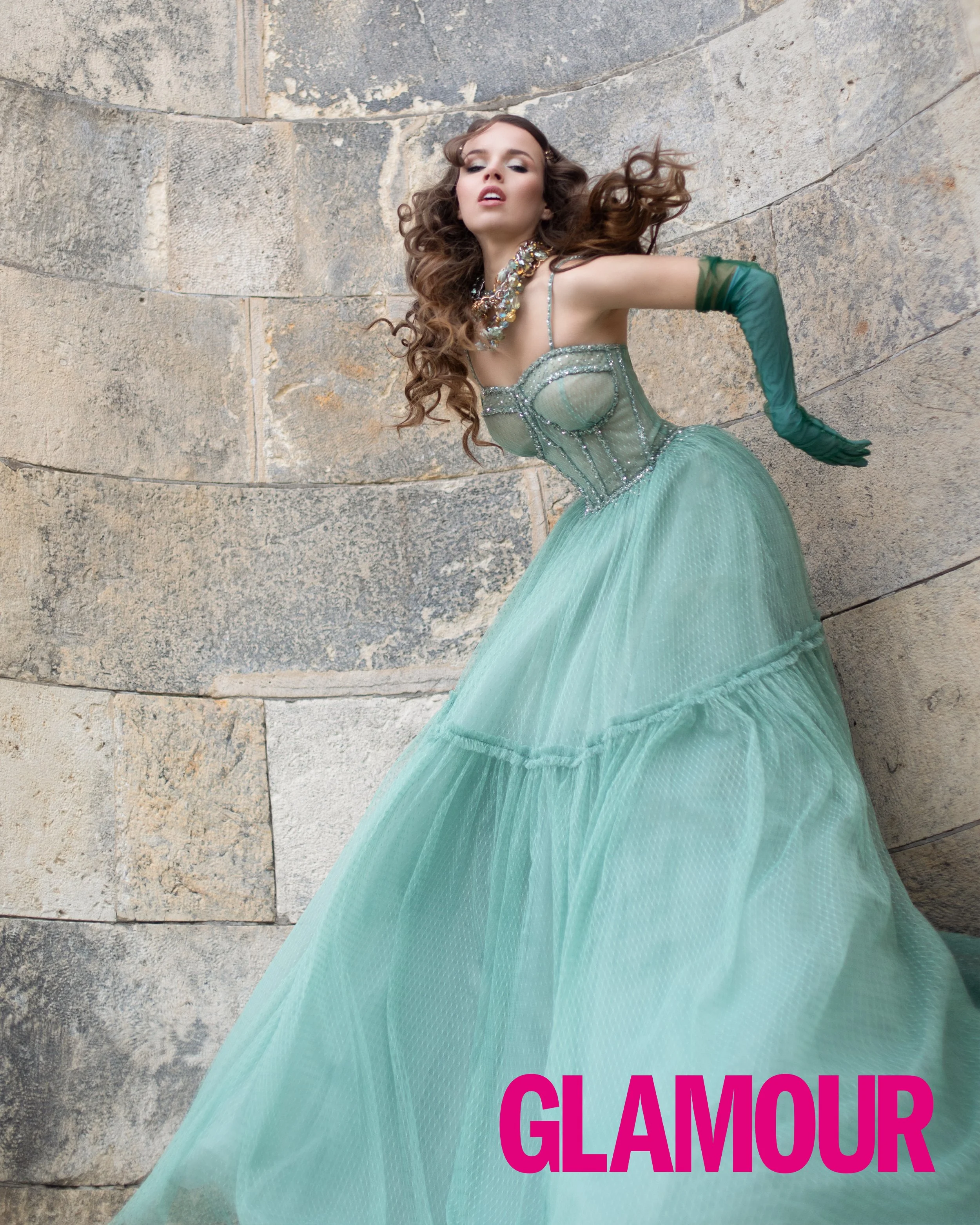 glamour-bulgaria-hairstyling-jennifer-fretz-munich-glam-cotoure-abendmode.jpg
