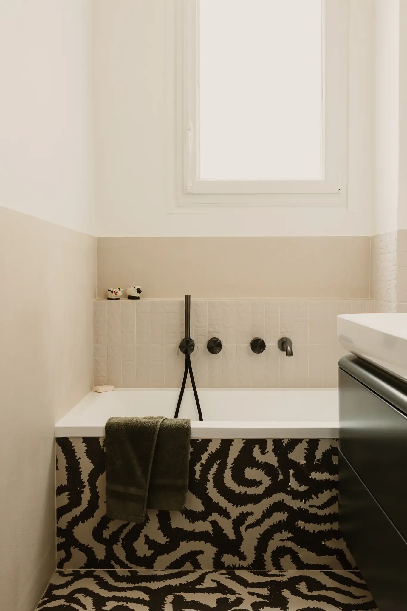 apartment-4d-41zero42-01.webp