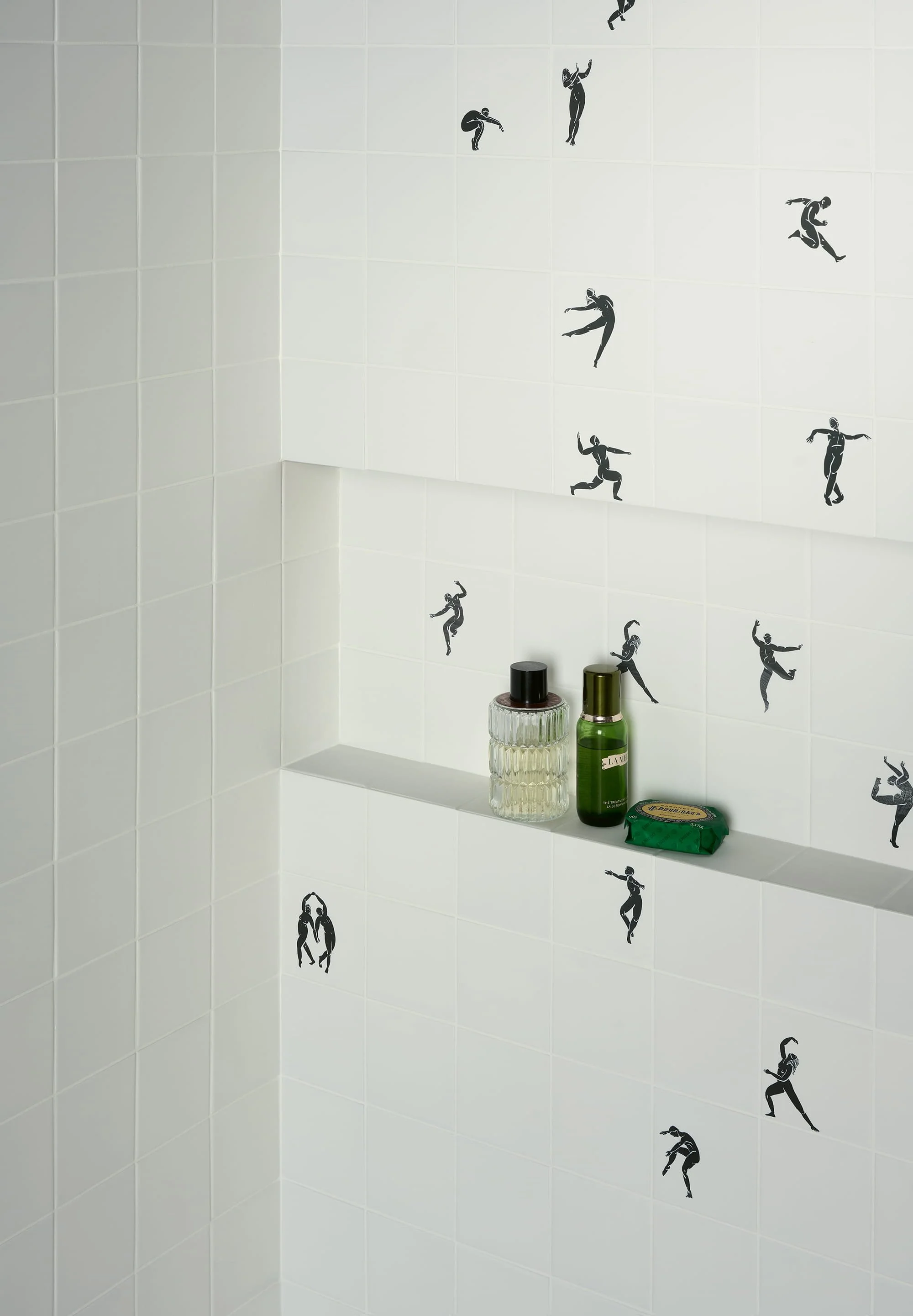 Stories by 41Zero42 ceramic wall tile featuring expressive color, artisan-inspired texture, and contemporary Italian design