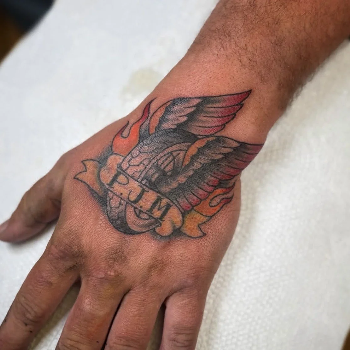 Kaylee - Trad hand.jpg