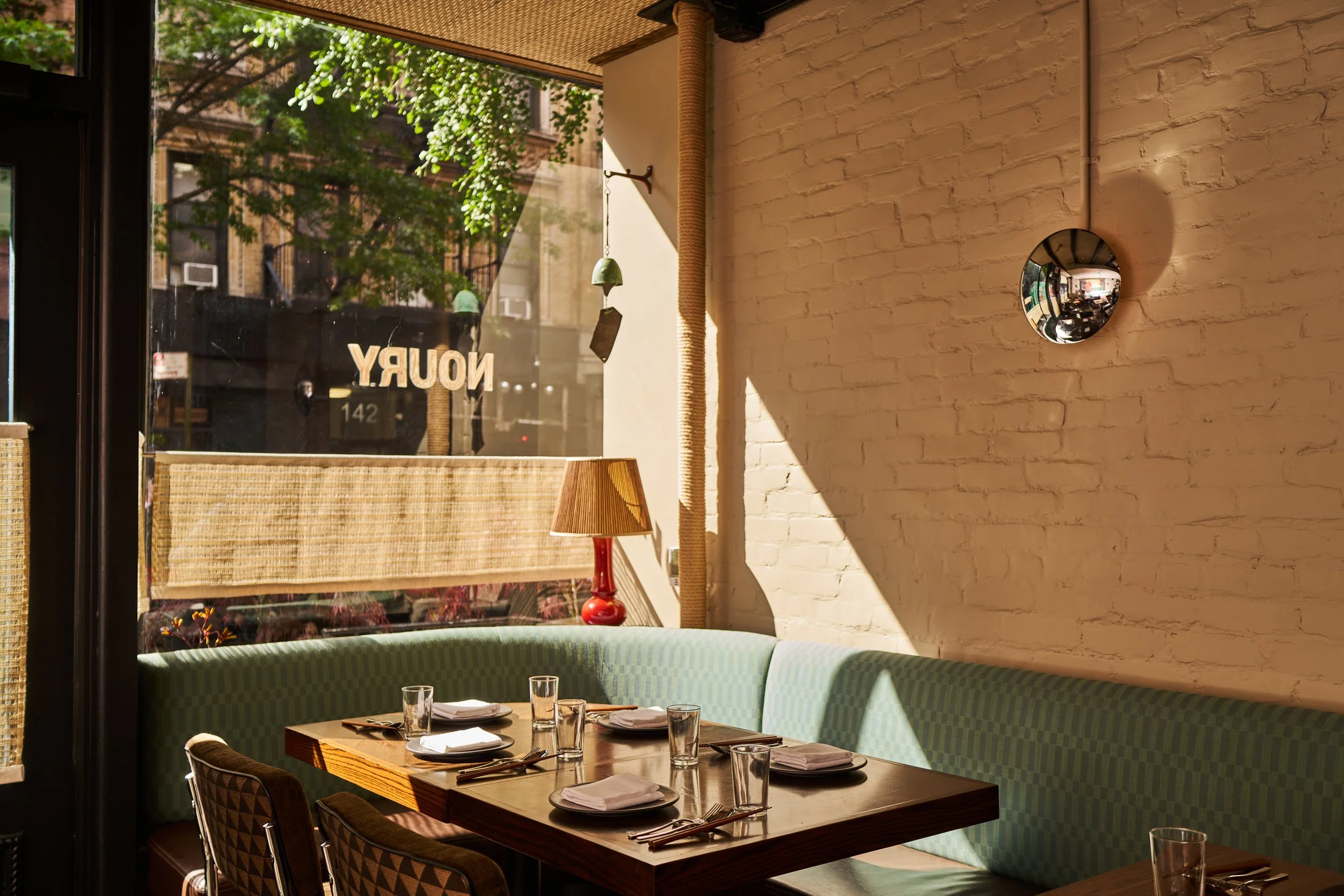 260529_NOURY_SHOT_23_WINDOW_BANQUETTE_INT_040.jpg
