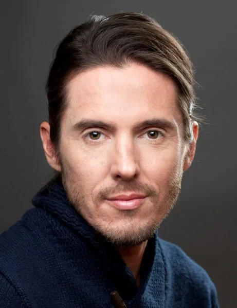 Headshot of Actor Ben Sharples.jpeg