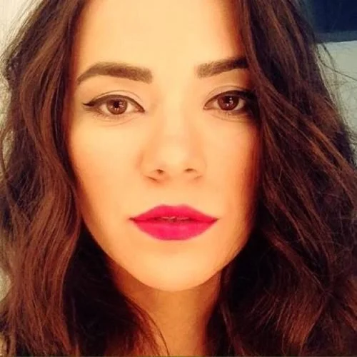 Headshot of Actress Behr.jpeg