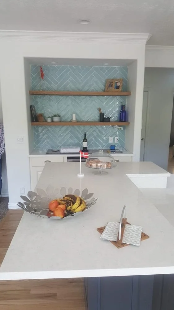 Last Minute Trademen work on tile/countertop work in kitchen