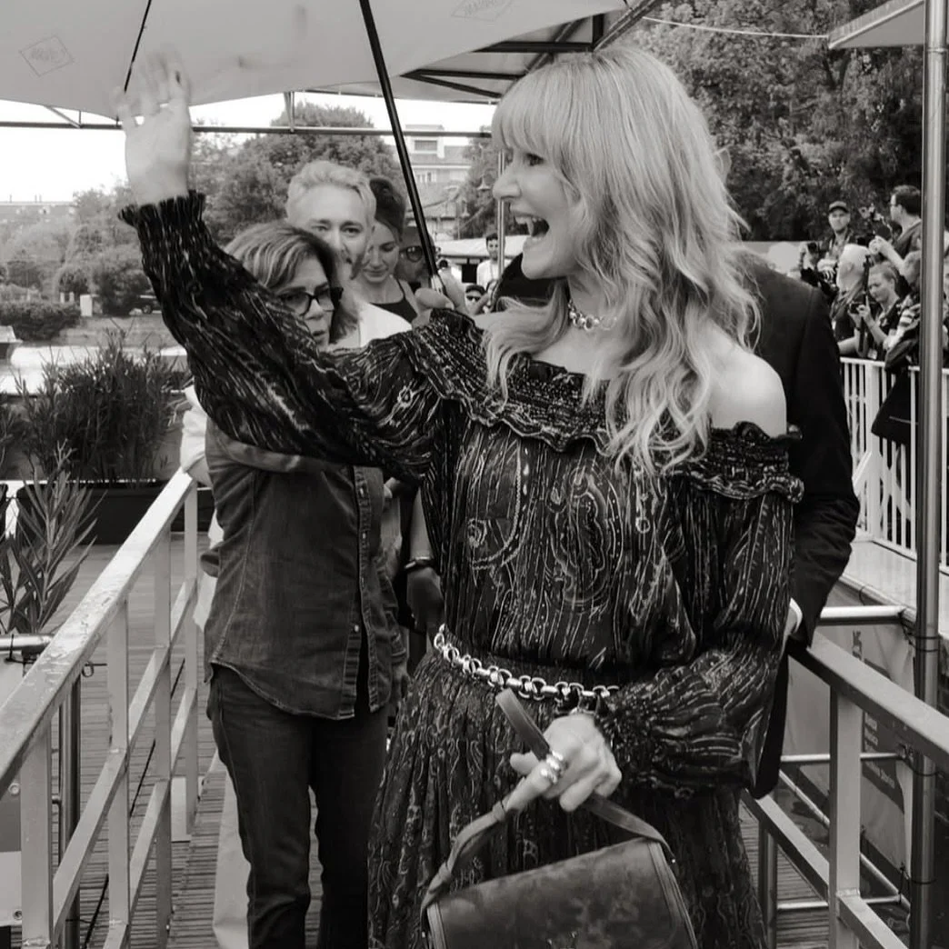 I woke up to Laura tagging us in this great photo today. 🫶🏻
Taken by @gregwilliamsphotography in Venice for @jaykellyfilm 
@jaykellyfilm lauradern 🩷
Annett, Ben and I following behind ⭐️ Love this team x
