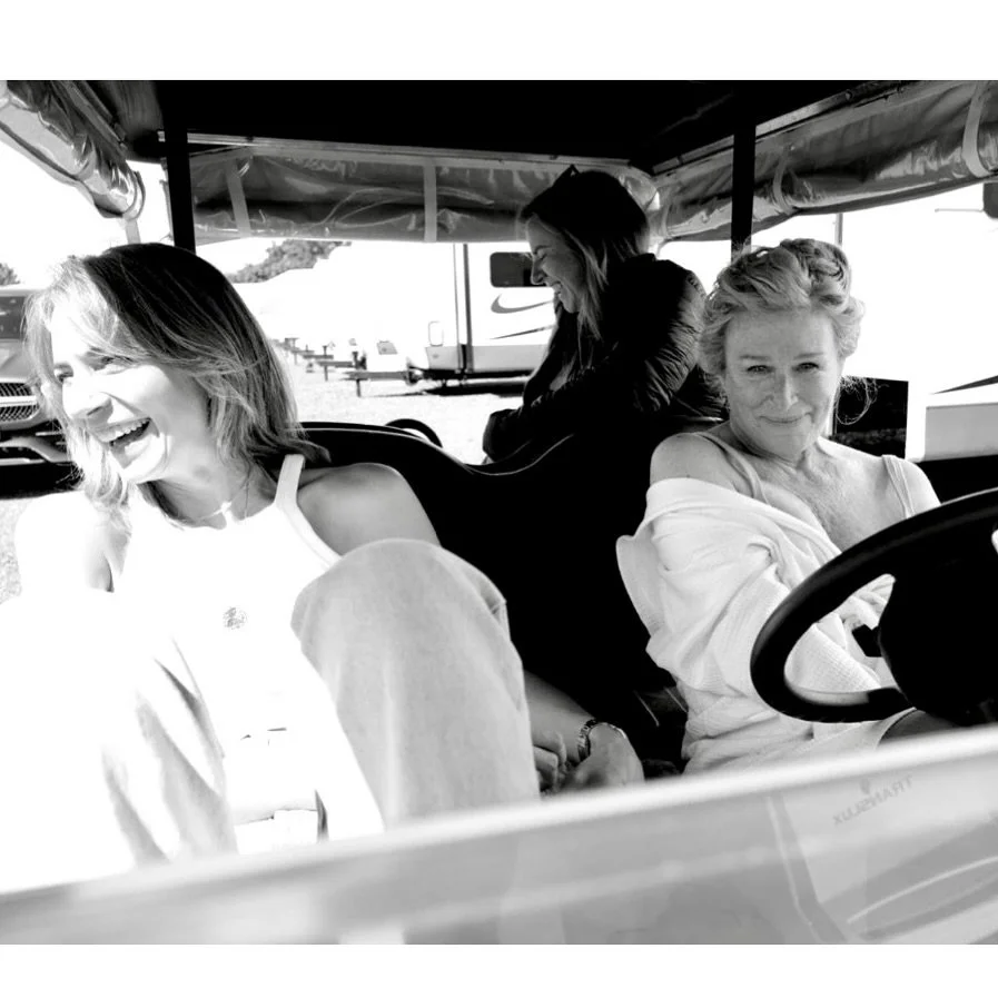 @joshbrolin took this of @glennclose last summer whilst filming @knivesout and @piersonh and I expertly photobombed ⭐️🤓