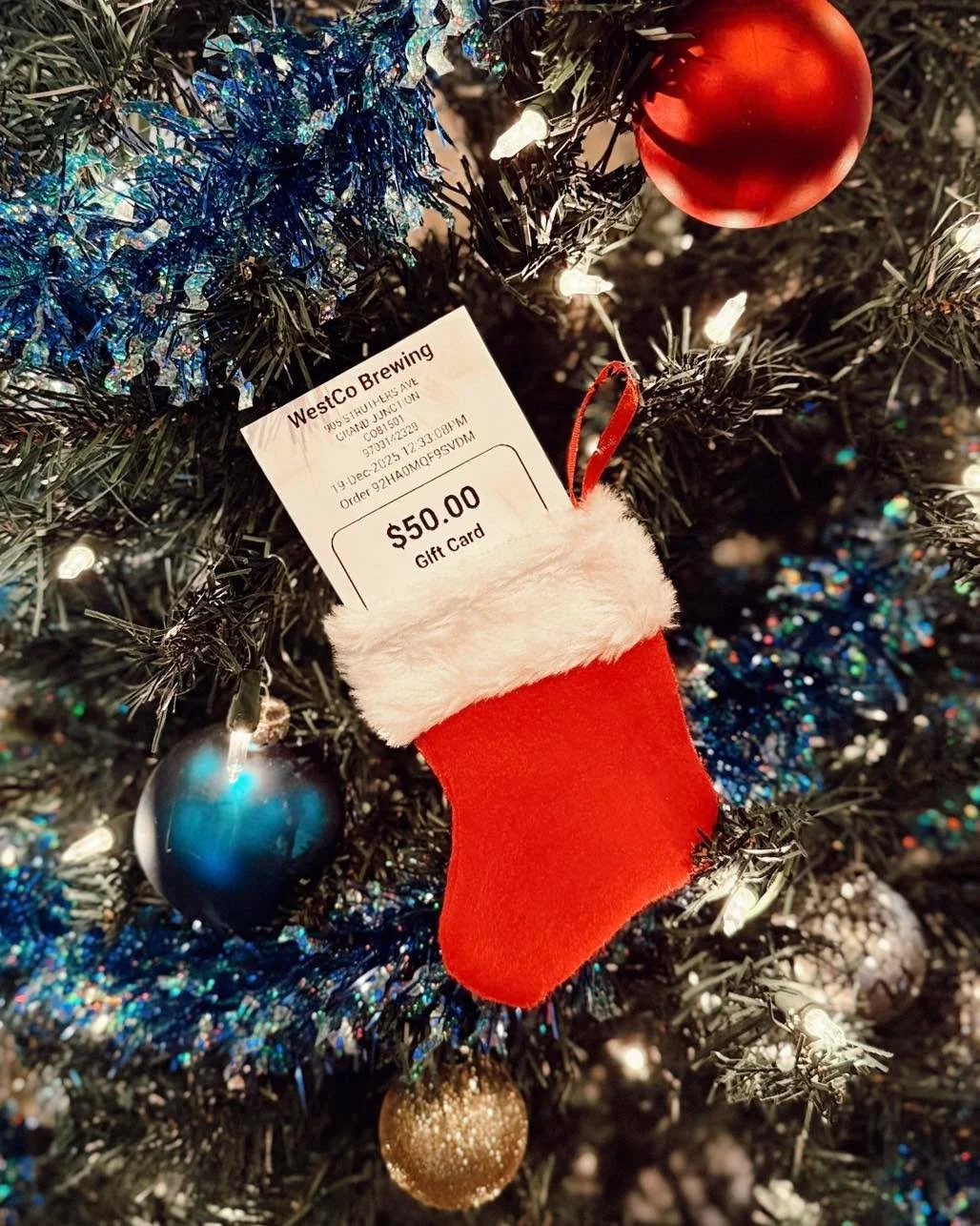 It&rsquo;s the last weekend before we kick off the holidays! We know you&rsquo;re out there finishing up last minute shopping. Check off your list here with a gift card and enjoy a beer while doing it! 🎁