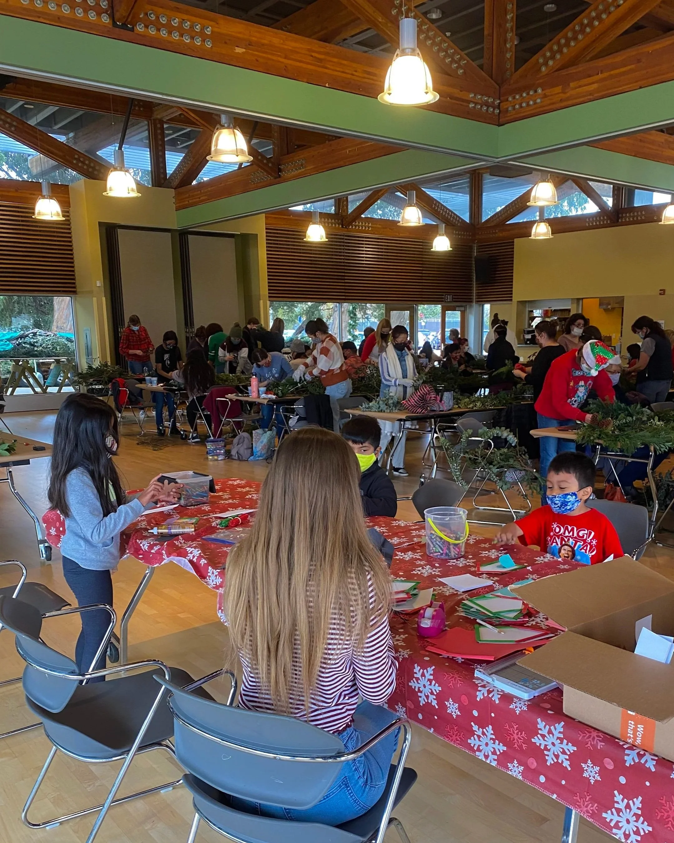South San Francisco’s Annual Wreath-Making Holiday Event