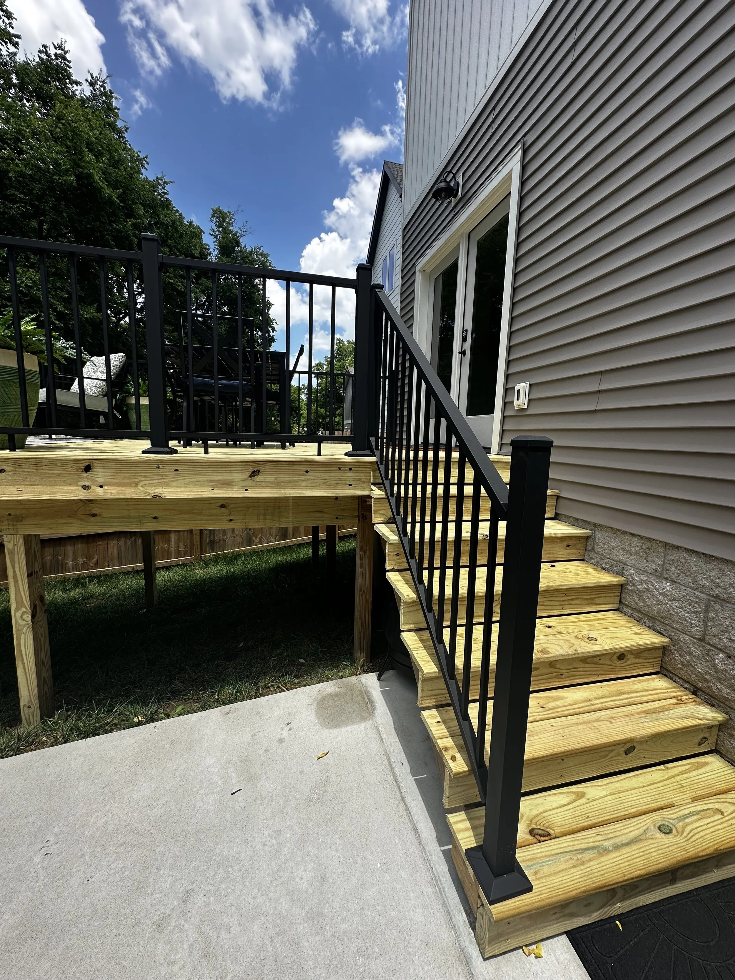 15ft x 25ft deck addition