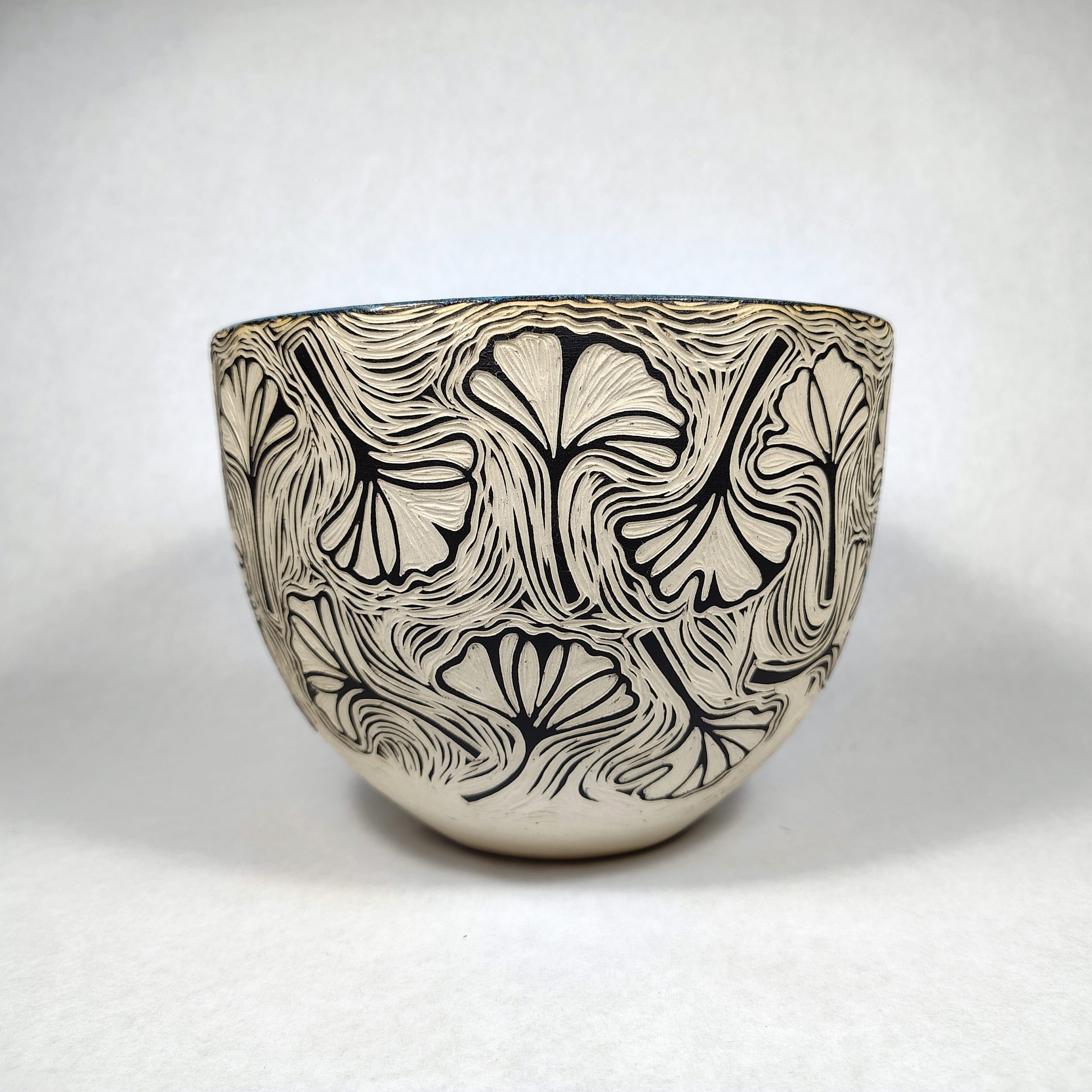 BE01-0027_BowlFlowerGinkgoLeafWoodcutLRG_3_v1.jpg