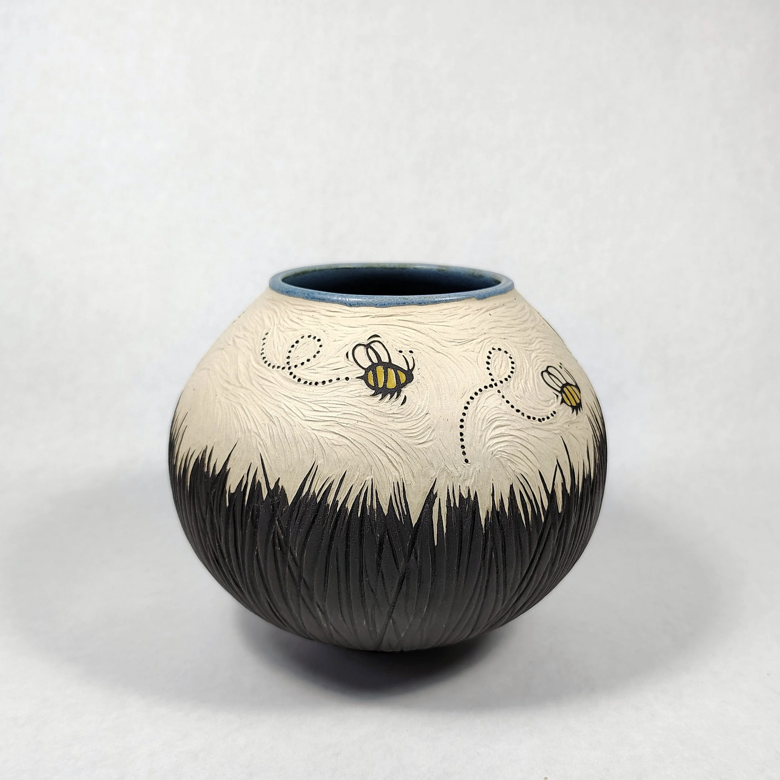 BE15-0058_BeeMeadowMoonJar_18_v1.jpg