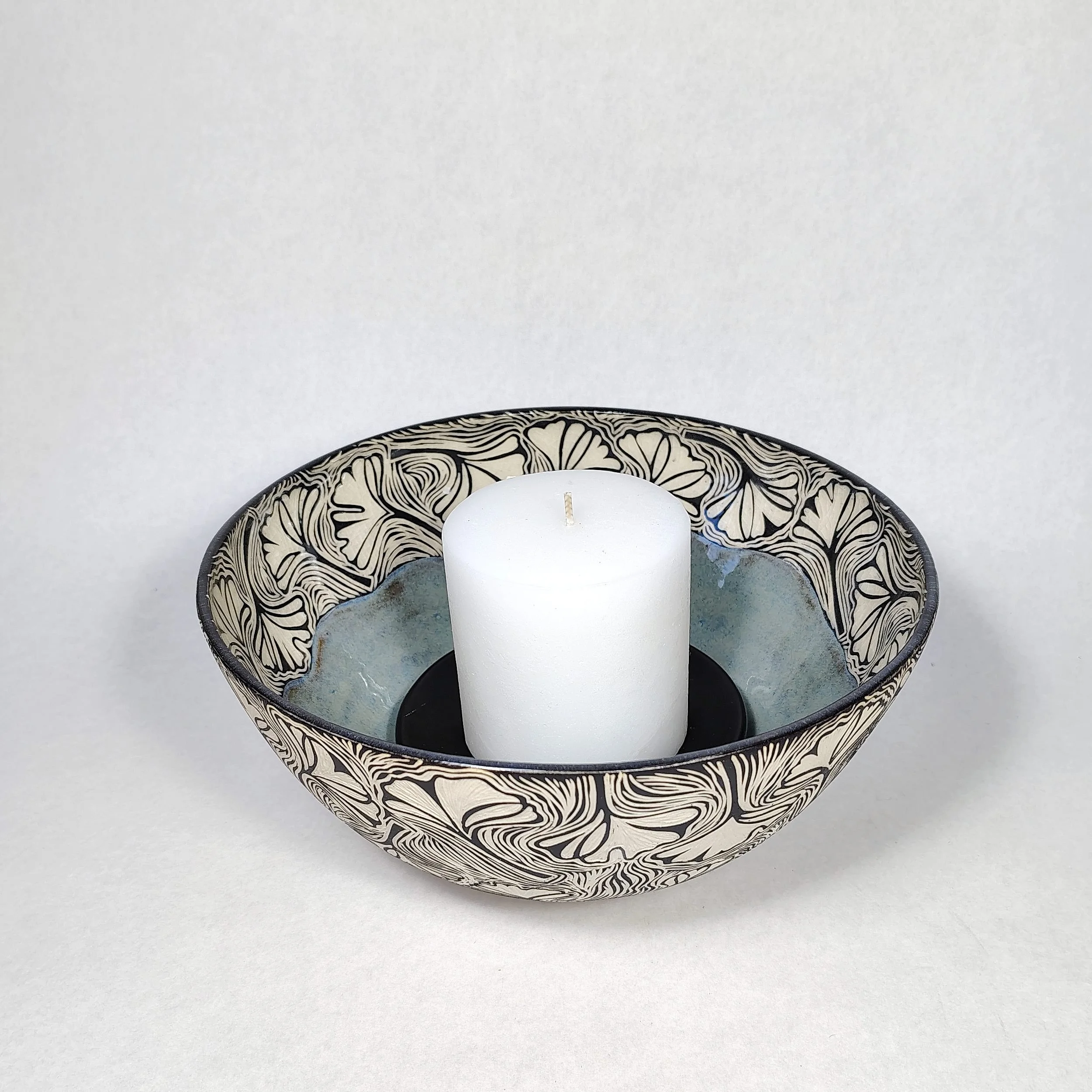 BE01-0022_BowlCandleGinkgoLeafWoodcutXL_6_v1.jpg
