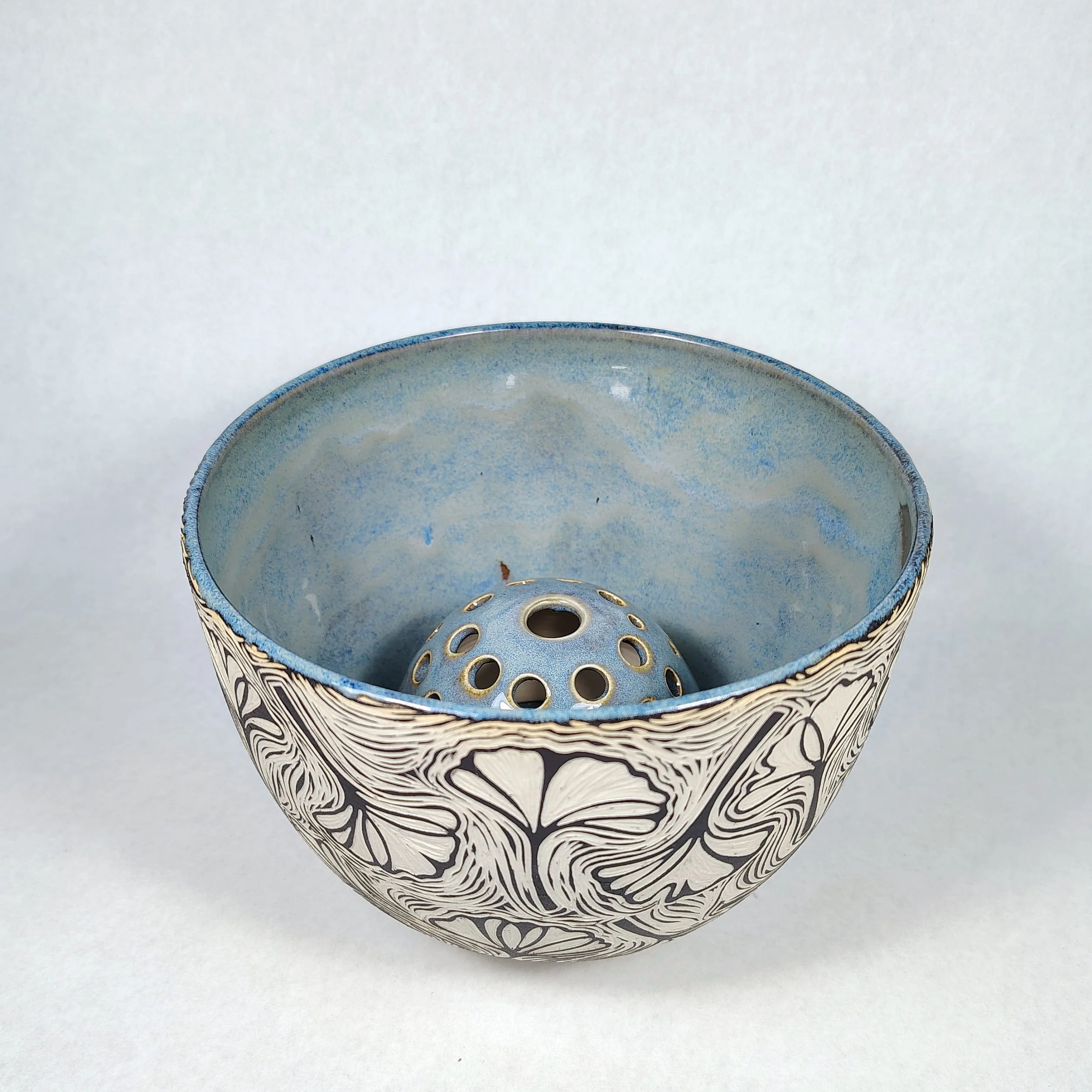 BE01-0027_BowlFlowerGinkgoLeafWoodcutLRG_8_v1.jpg