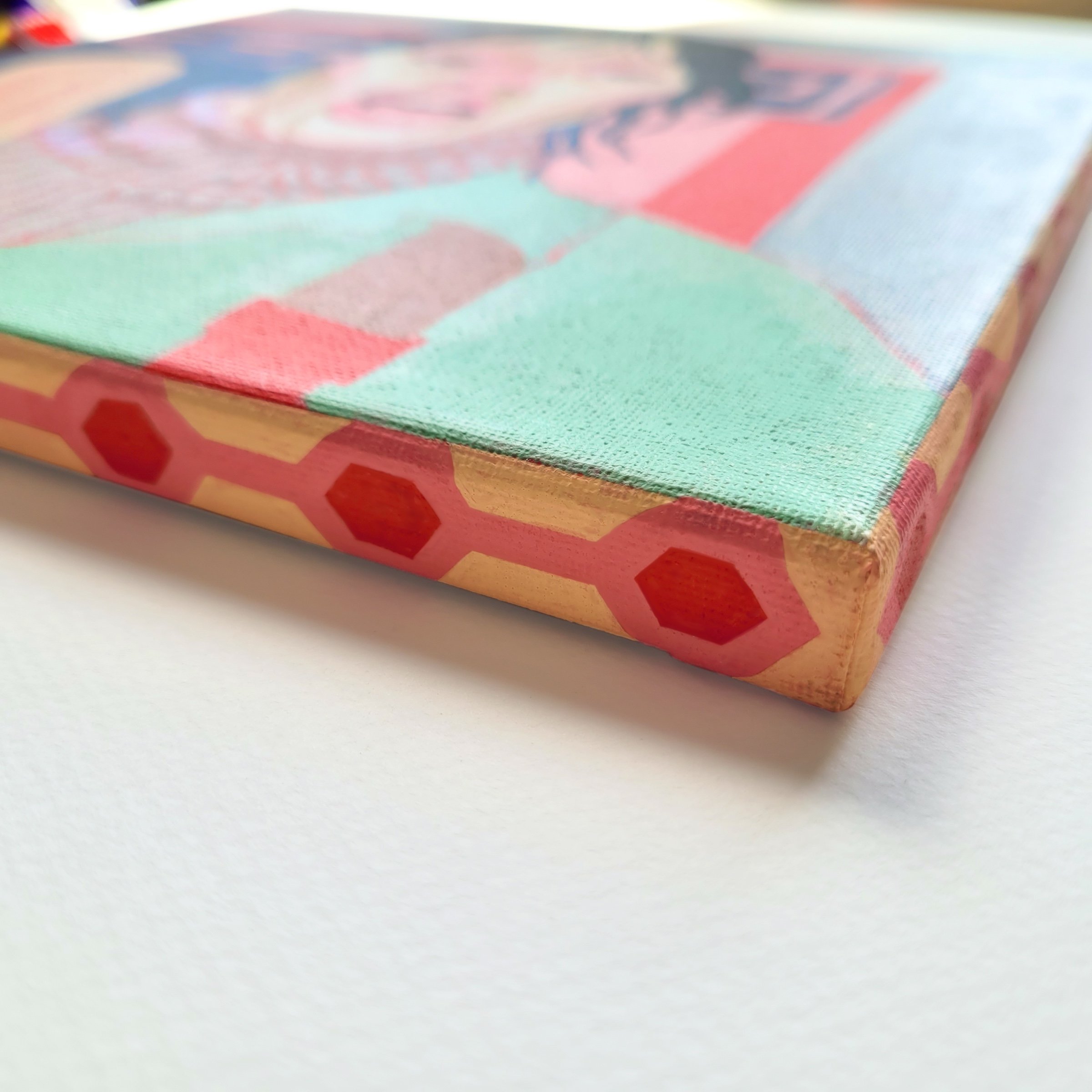 Wendy, border detail