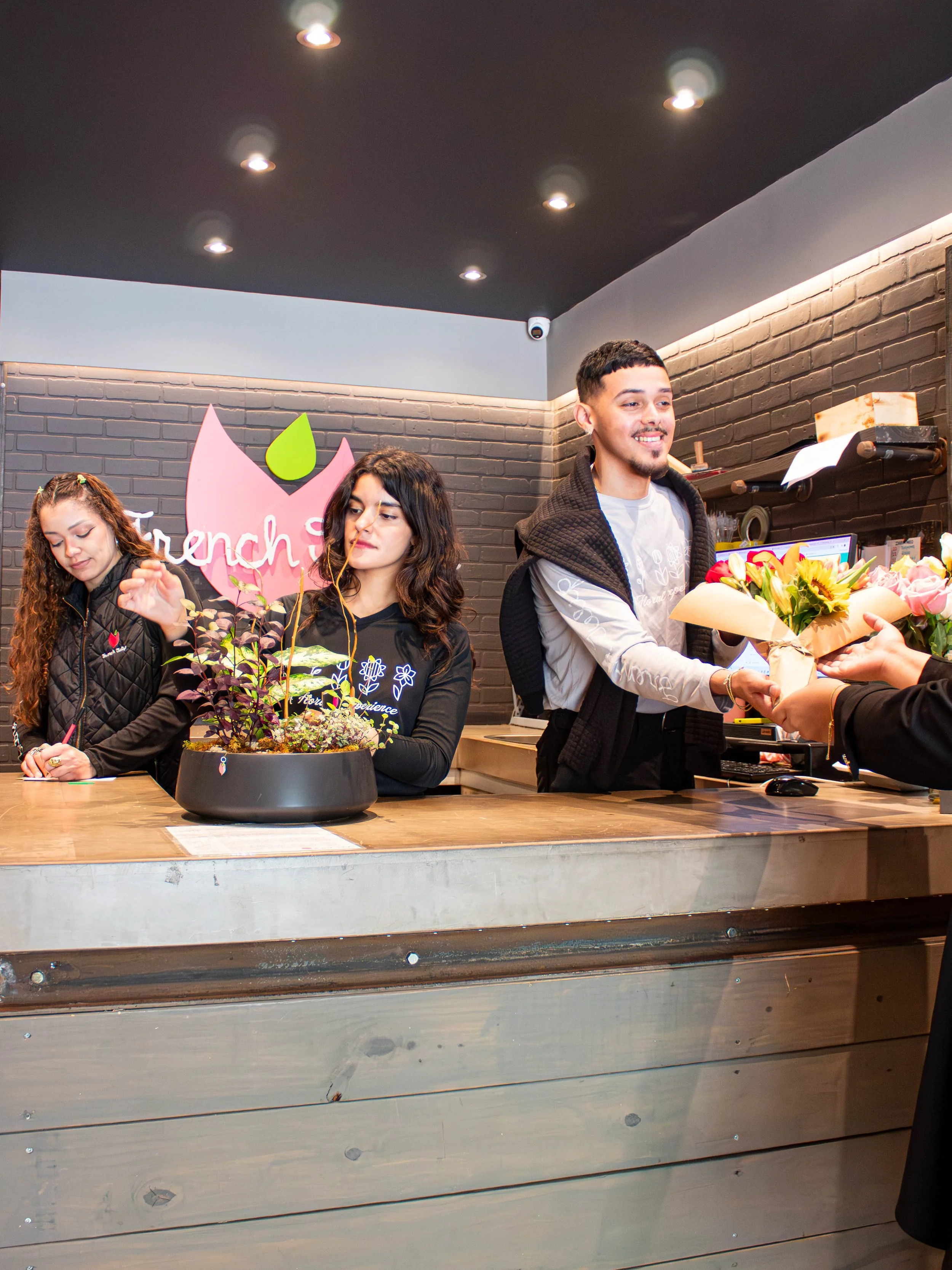 Tienda San Juan JUNIO 2025-17.jpg