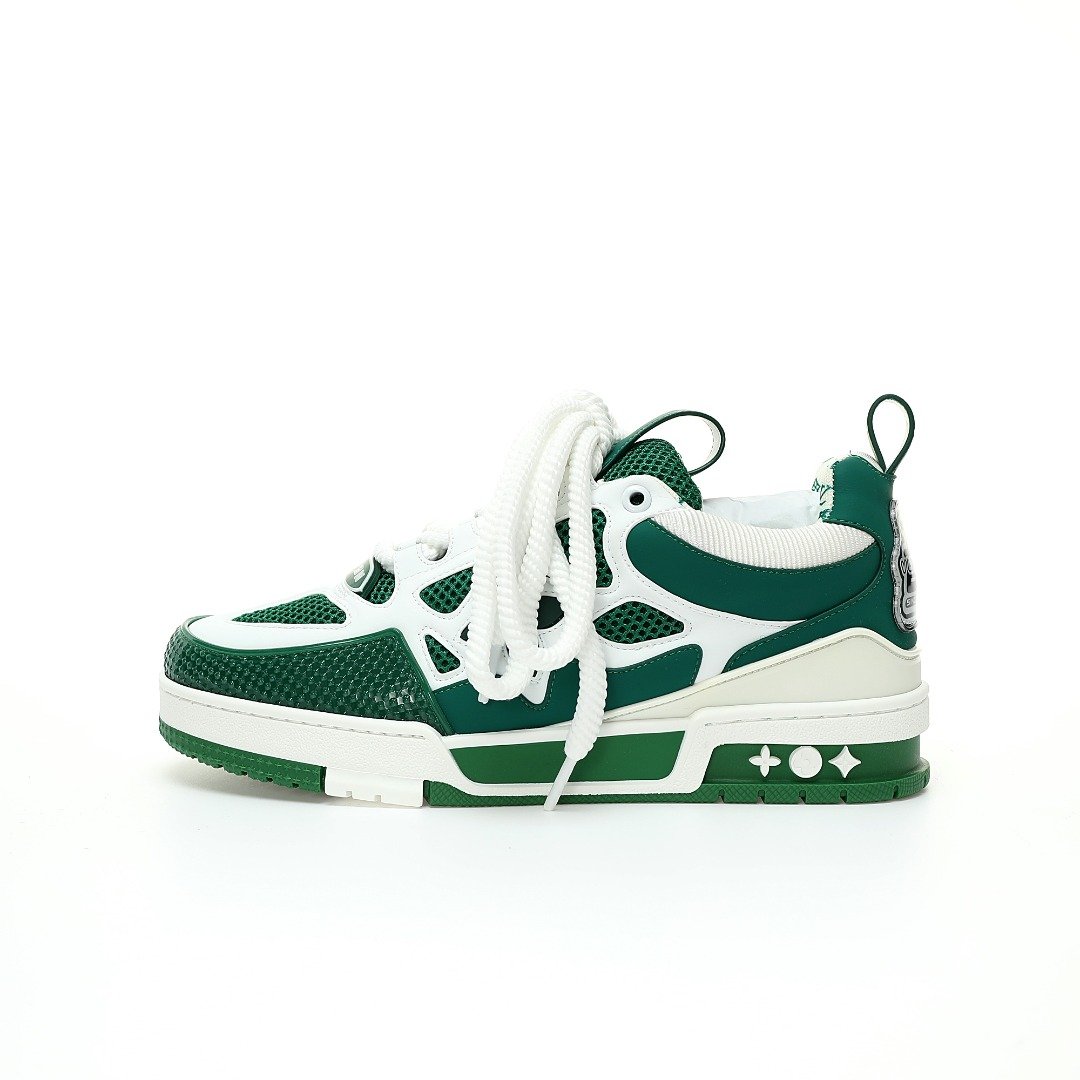 Lv Trainer Sneaker