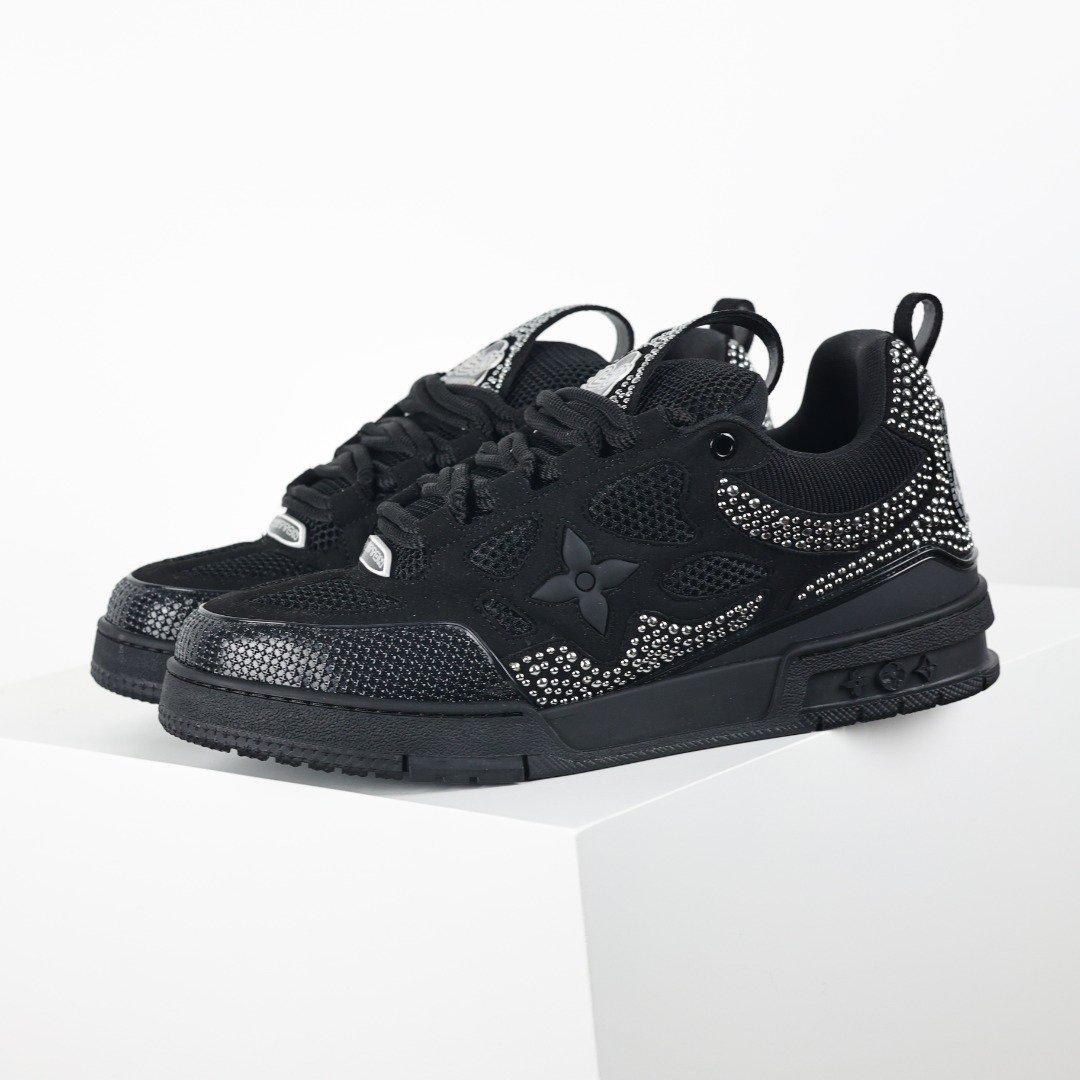 Lv Trainer Sneaker