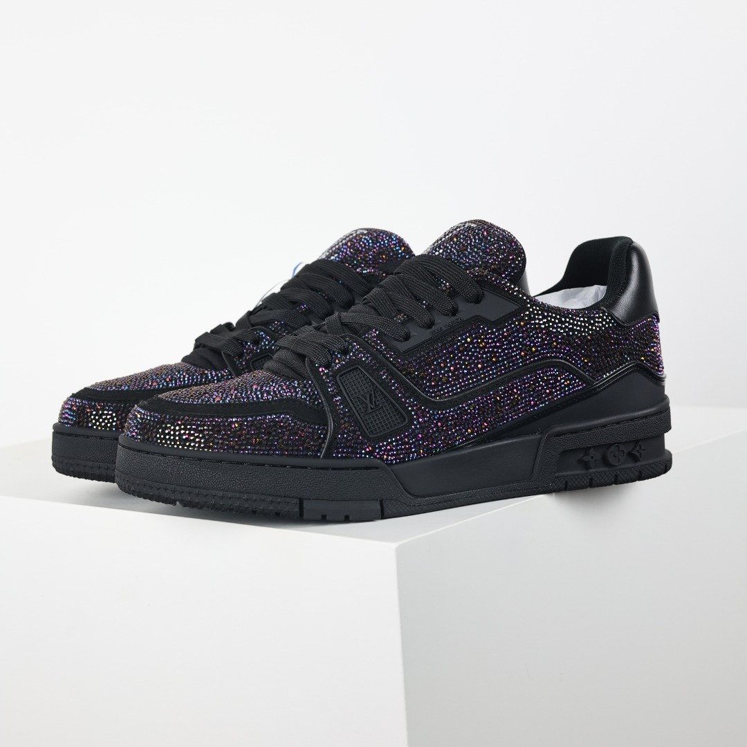 Lv Trainer Sneaker