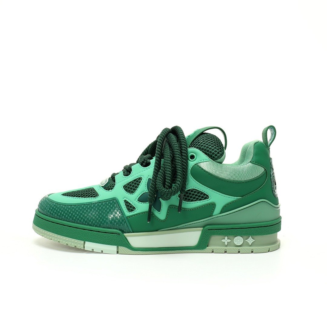 Lv Trainer Sneaker