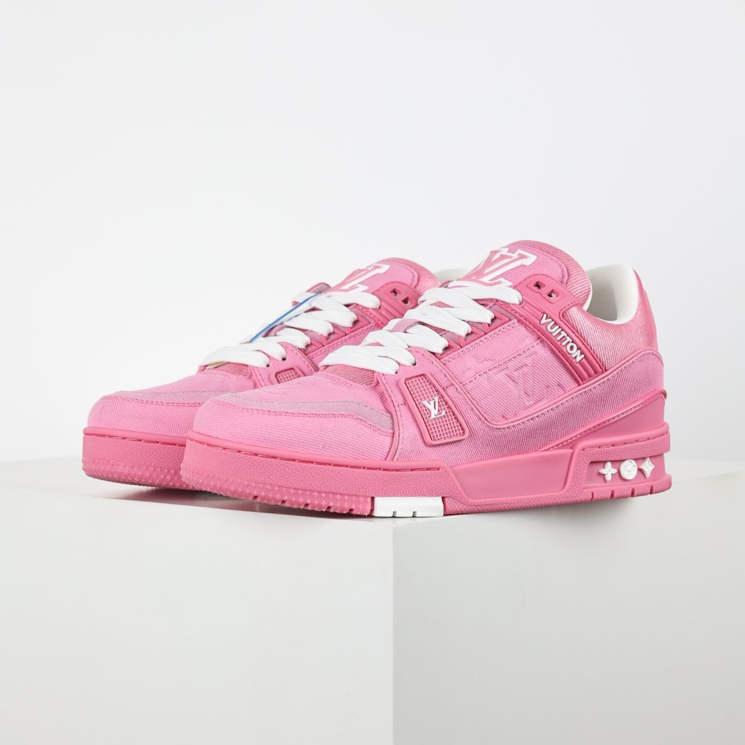 Lv Trainer Sneaker