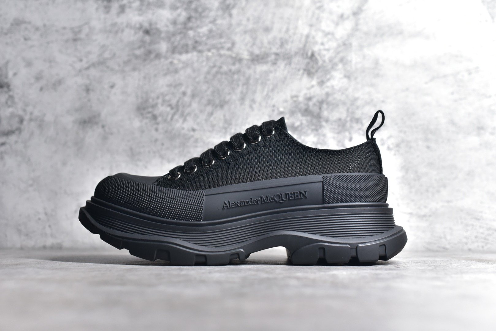 Alexander Mc Queen Tread Slick Men