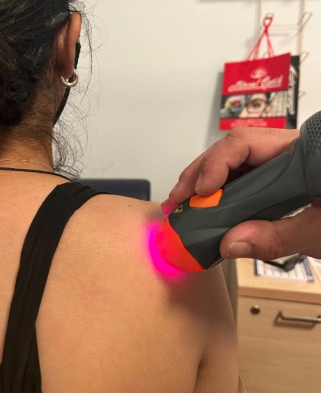 High-intensity laser therapy for treating frozen shoulder in Hillsboro, OR