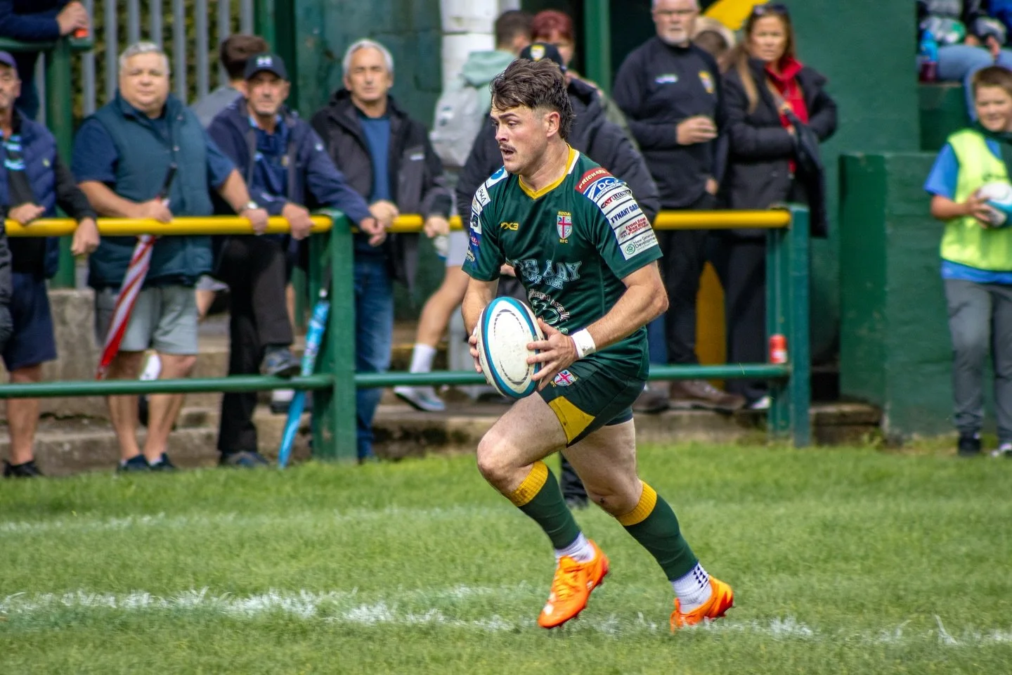 We&rsquo;re back! First home game of the season!💚

Beddau vs Newbridge

@beddau_rfc 

#beddau #beddaurfc #rugby #rugbyphotography #photography #sport #sportphotography #photographer #lightroom #adobelightroom #canon #canonphotography