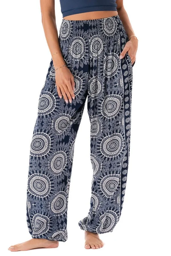 Como_Harem_Pants_Front_Closeup.jpg