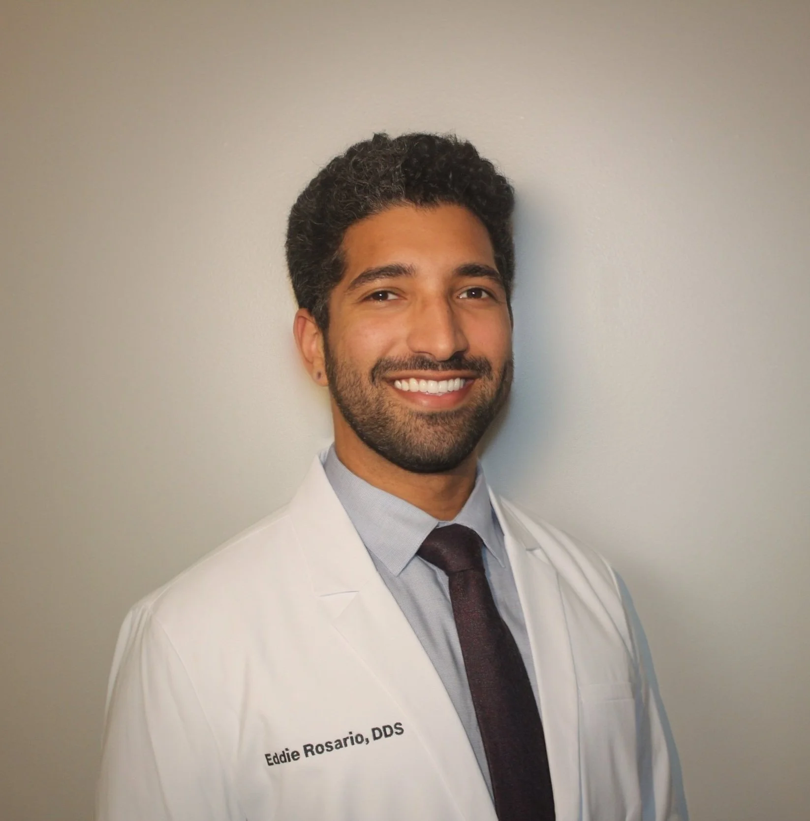 An image of Dr. Eddie Rosario of CuraDentalNJ