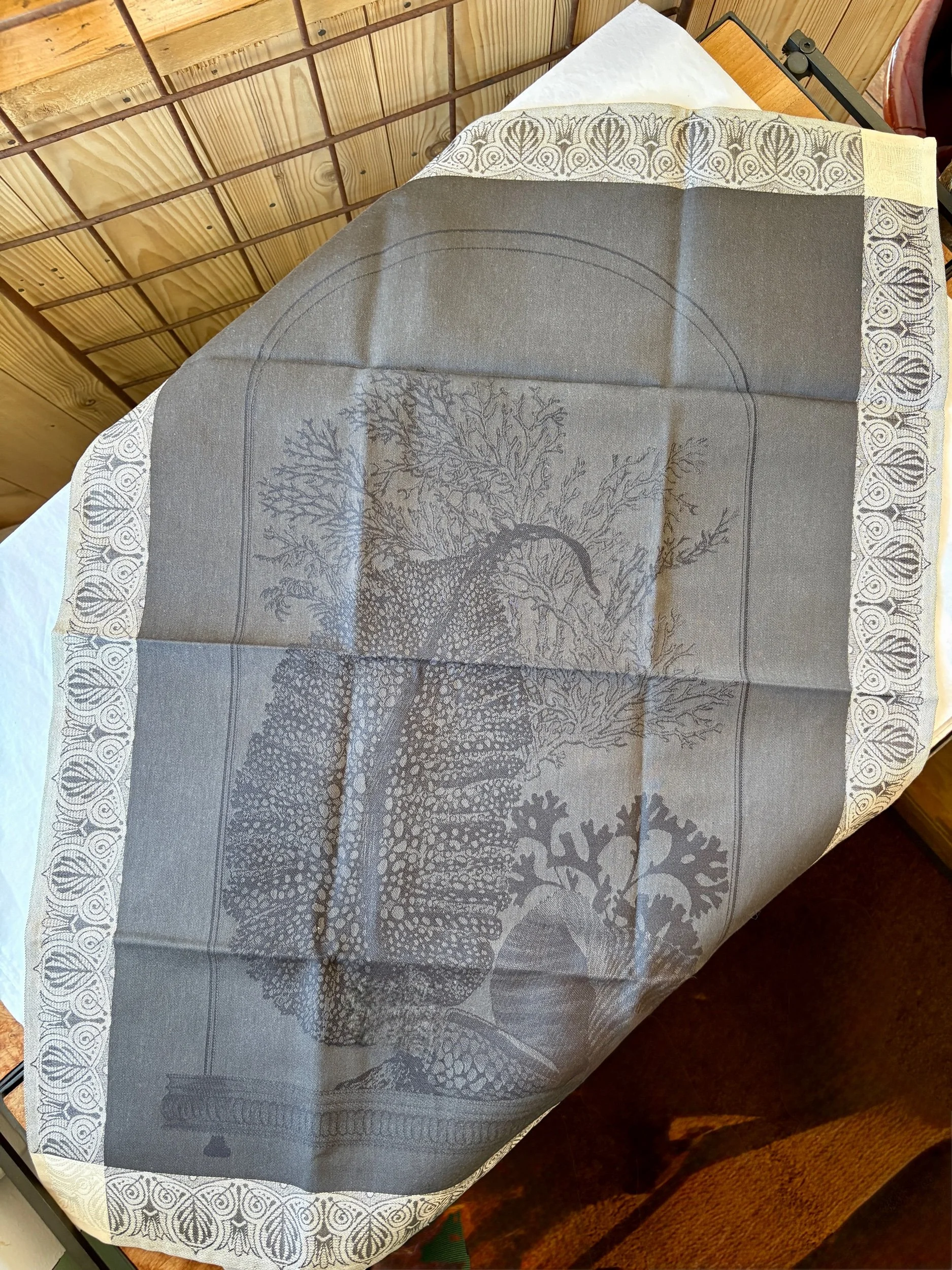 Le Jacquard Francais Tea Towel - Curiosites Minerales
