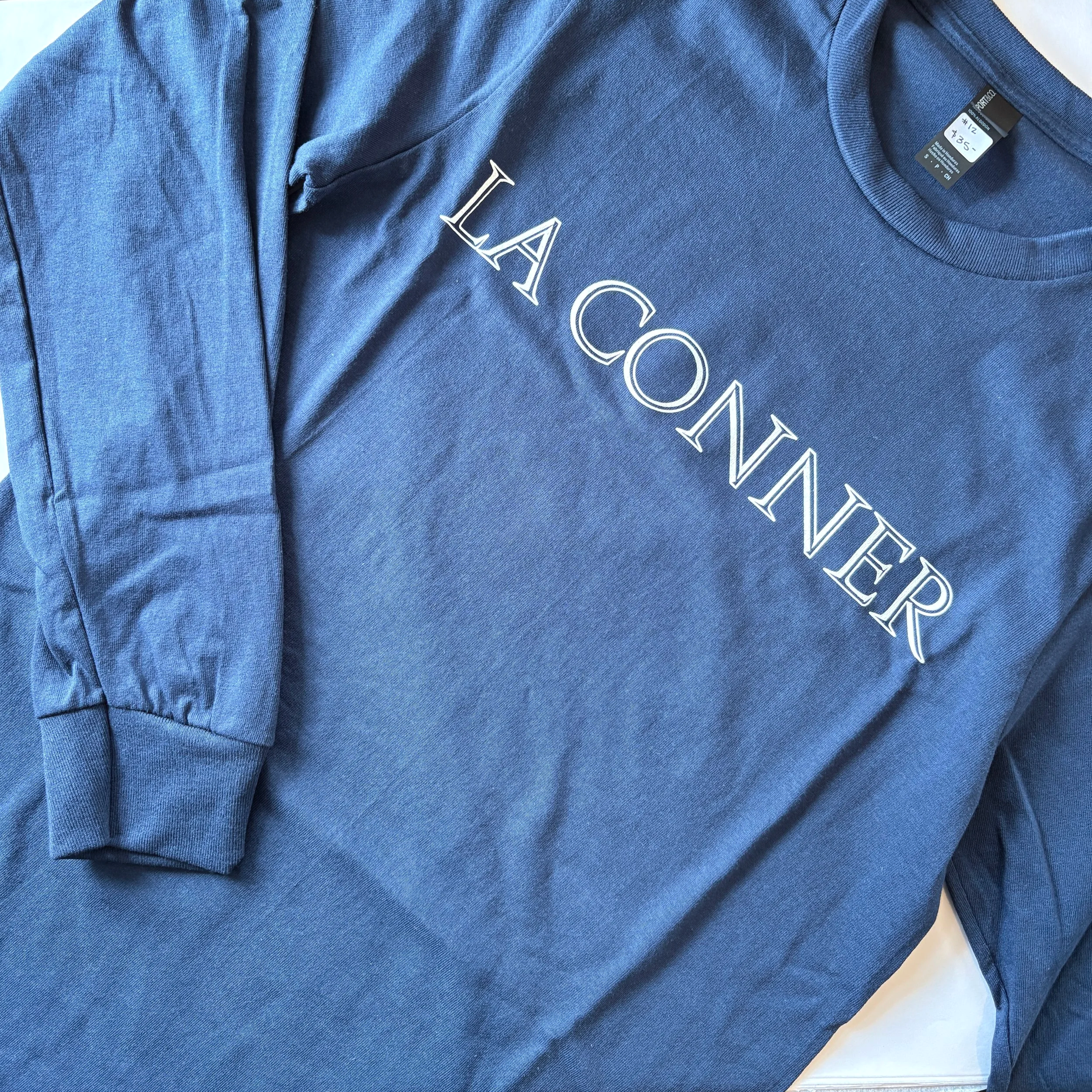 La+Conner_LS_Navy.png