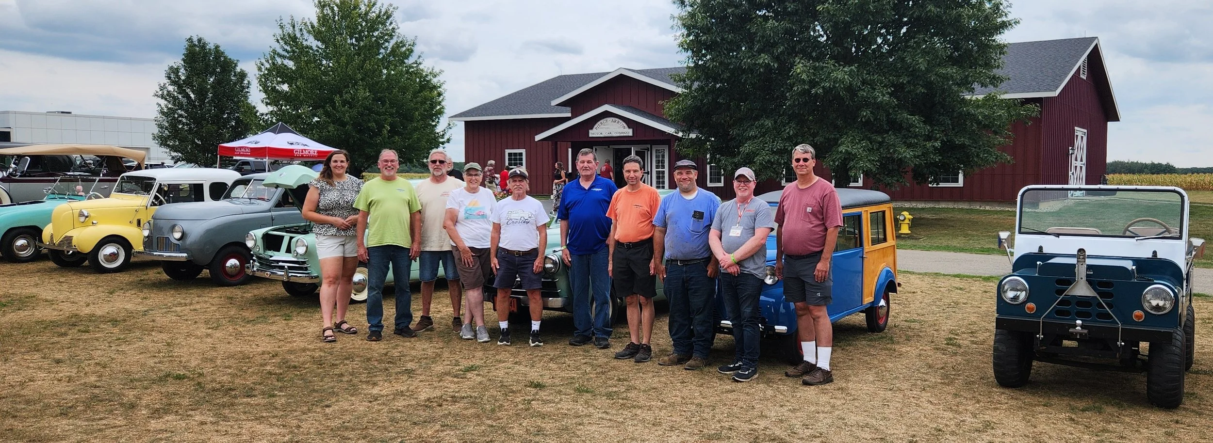 Crosley owners gathered at the show