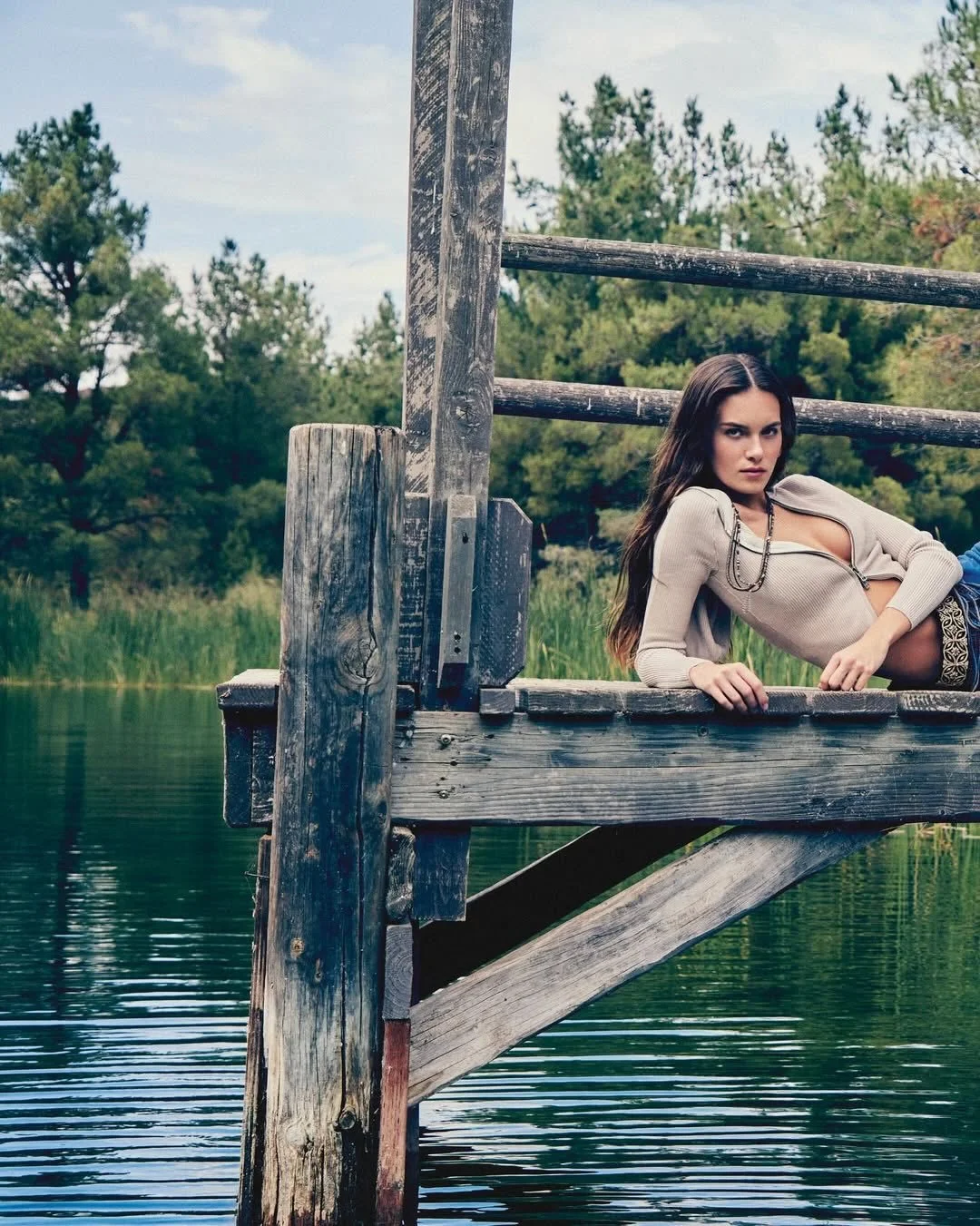 Go @mayagabriellav @guessjeans @visionlosangeles @fordmodels @fordmodelsbcn #guessjeans