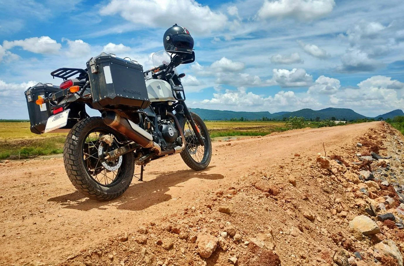 Royal Enfield Himalayan 411