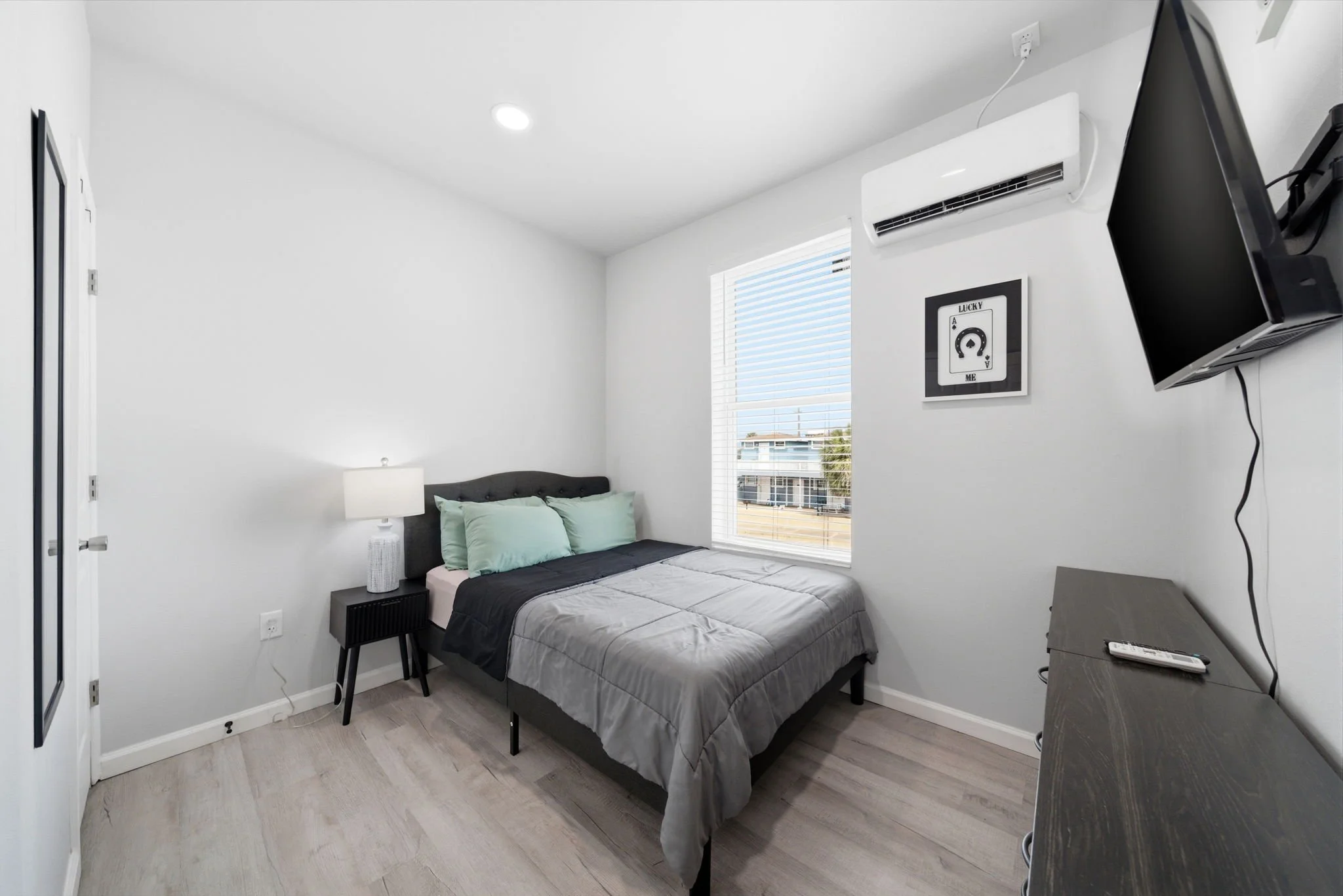 10-web-or-mls-009_801 Avenue K HDR-26 (1).jpg