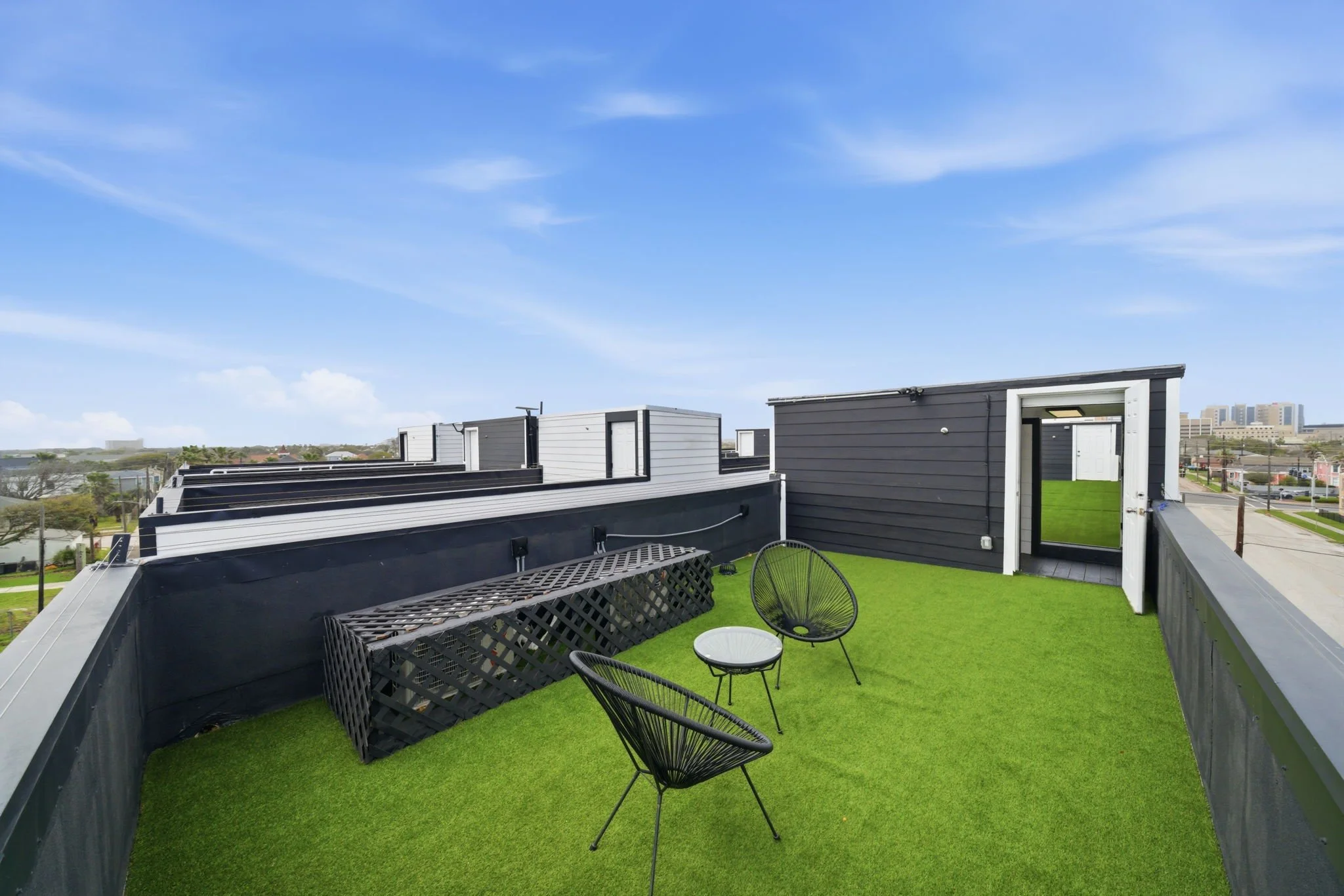 19-web-or-mls-020_801 Avenue K HDR-128 (2).jpg