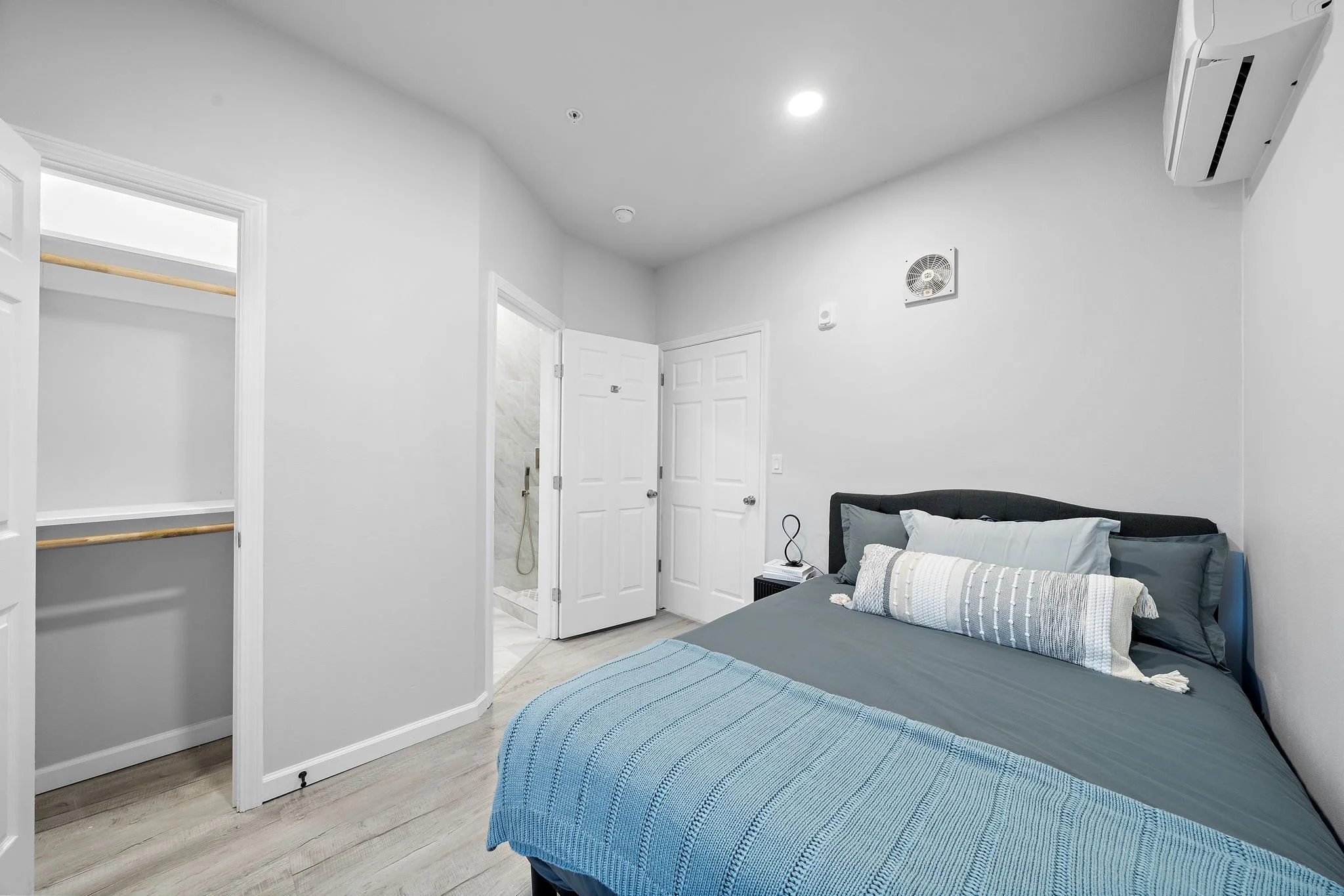 18-web-or-mls-801 Avenue K HDR (3).jpg