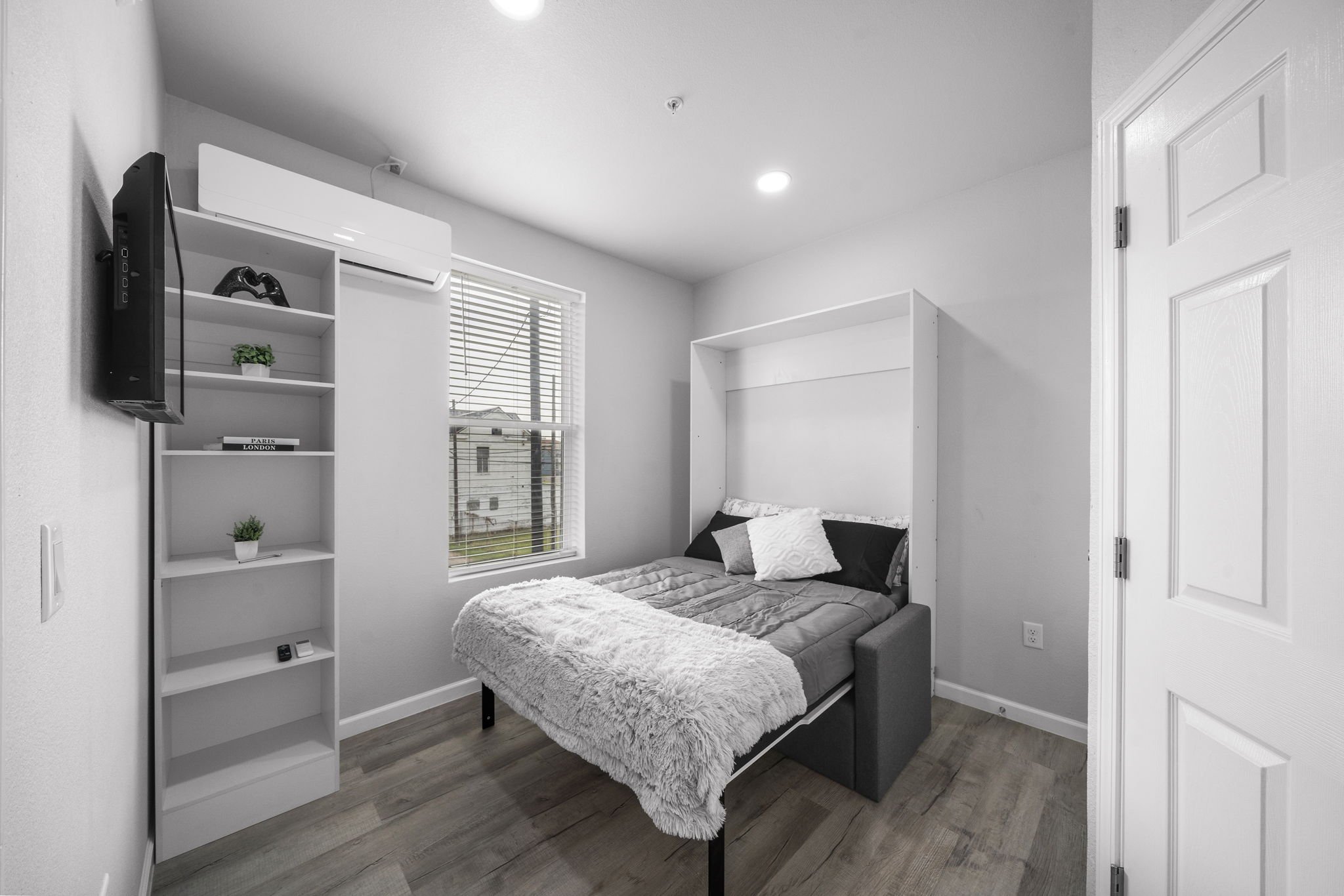 7-web-or-mls-John Tohme - 2813 Church St C and D HDR-56.jpg