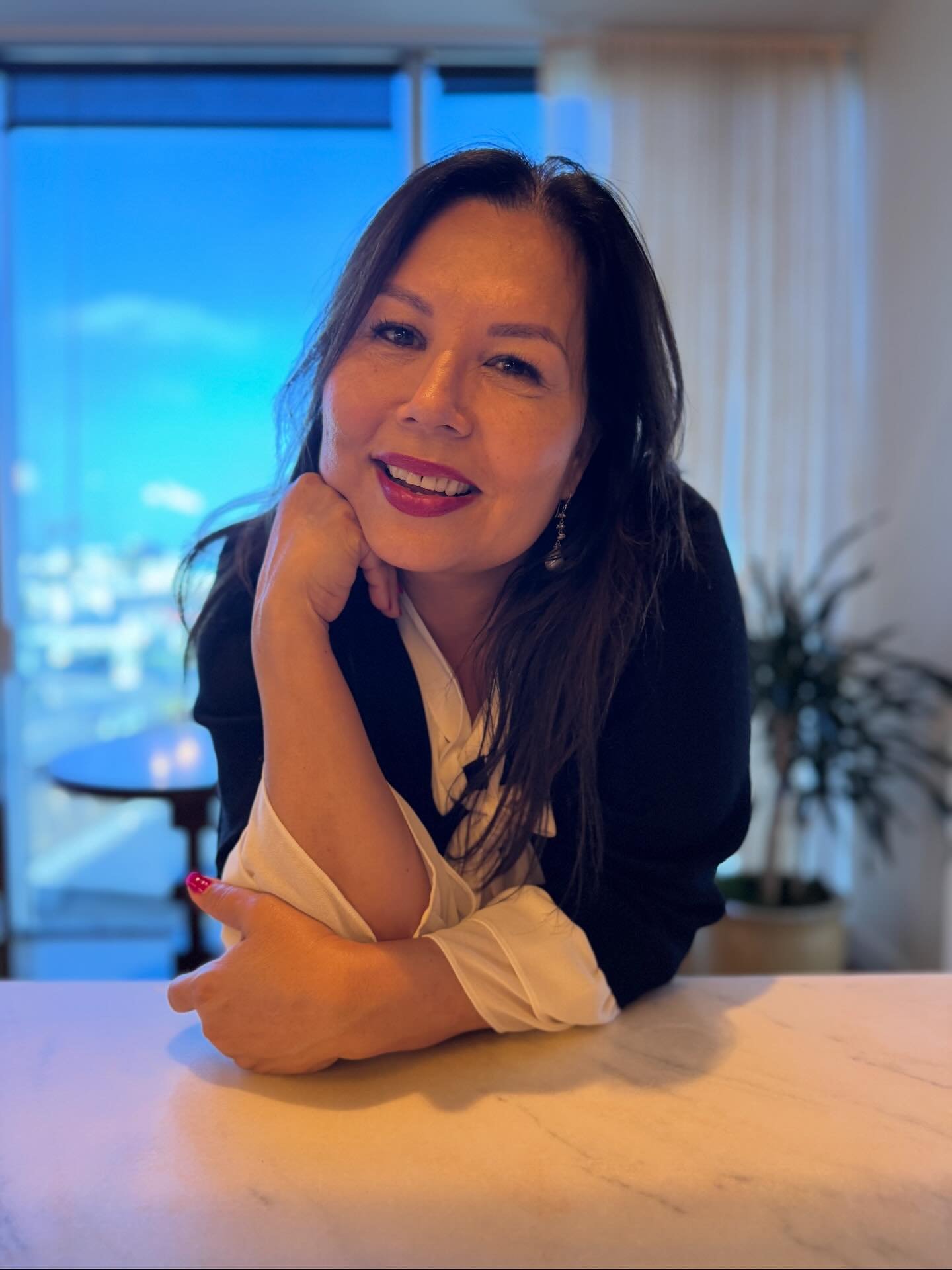 Happy Thanksgiving, everyone. In honor of this season of gratitude, I&rsquo;m releasing a powerful Resilient Story that reflects everything this holiday stands for&mdash;heart, community, and hope.  https://podcasts.apple.com/us/podcast/resilient-now