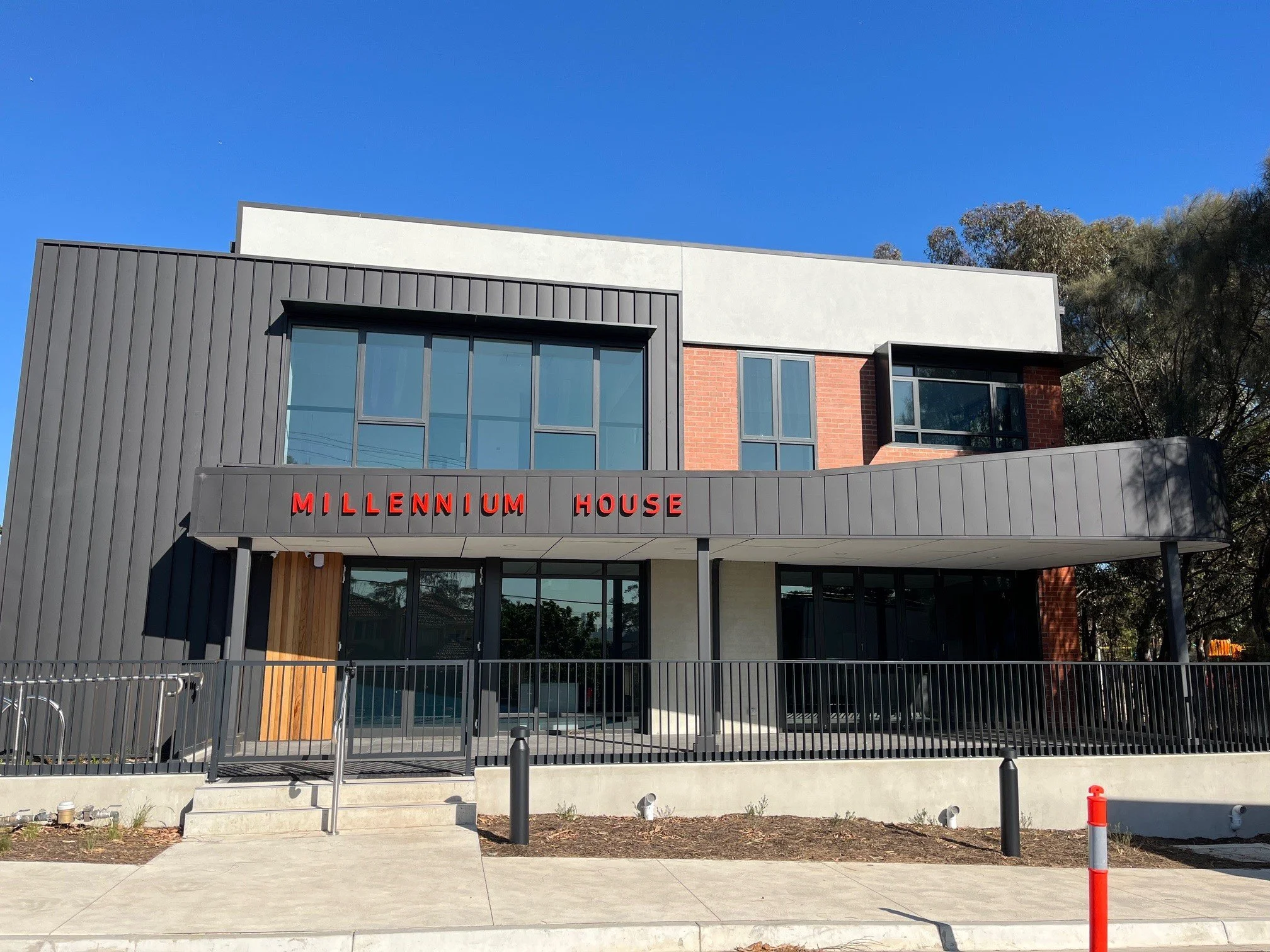 PolOz-MilleniumHouse.jpg