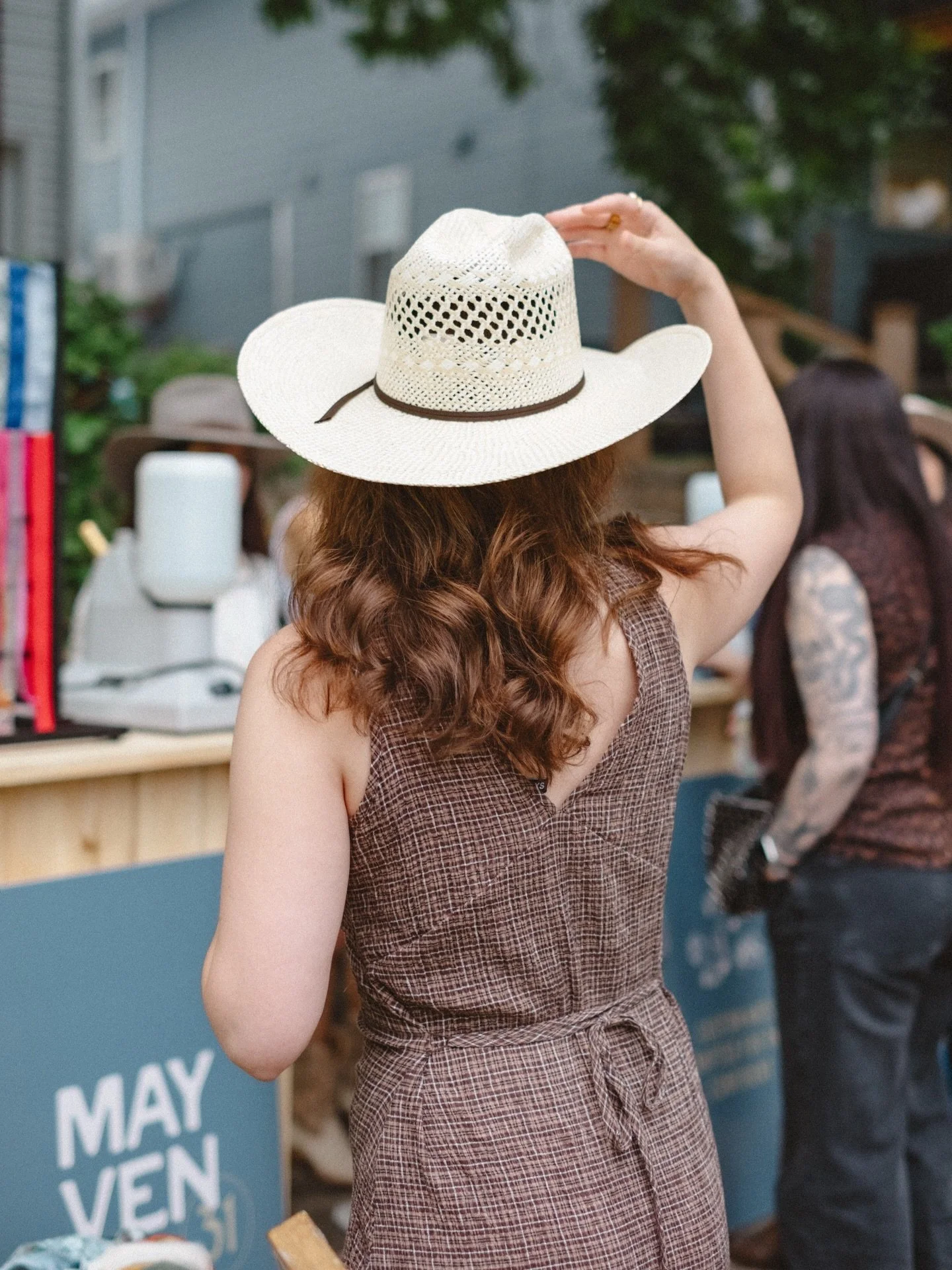Makes me want straw season real bad 🌭 

Photography | @neonheartphoto
