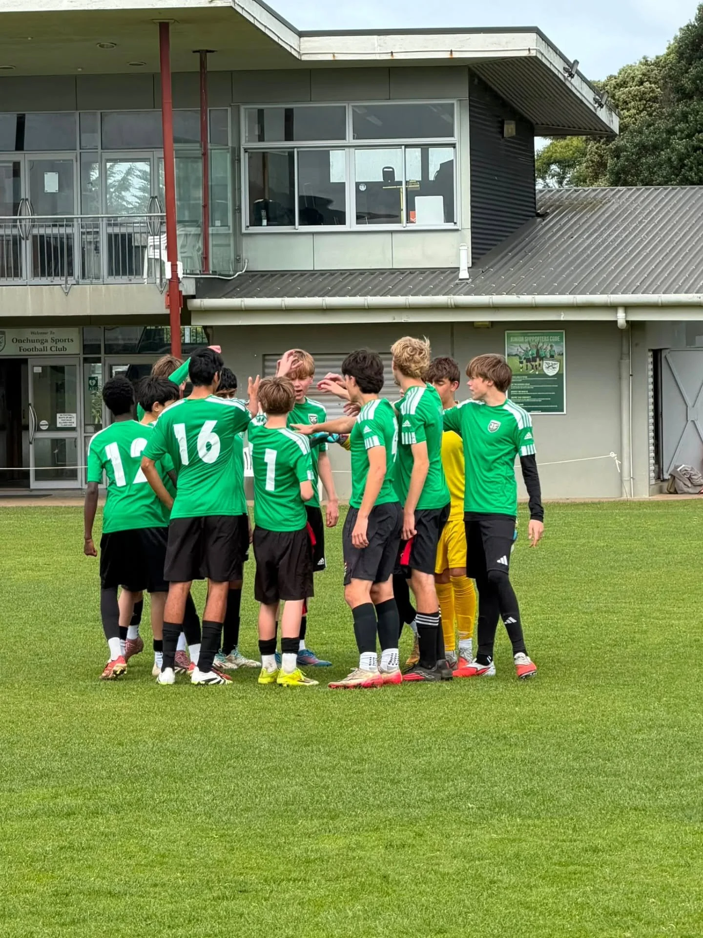 Another great game of football yesterday for our U15s against Eastern Suburbs. Last time we played them, there were many goals with the end result being a 4-4 draw. This time there were so many shots on goal but only one made it in and gave us the 1-