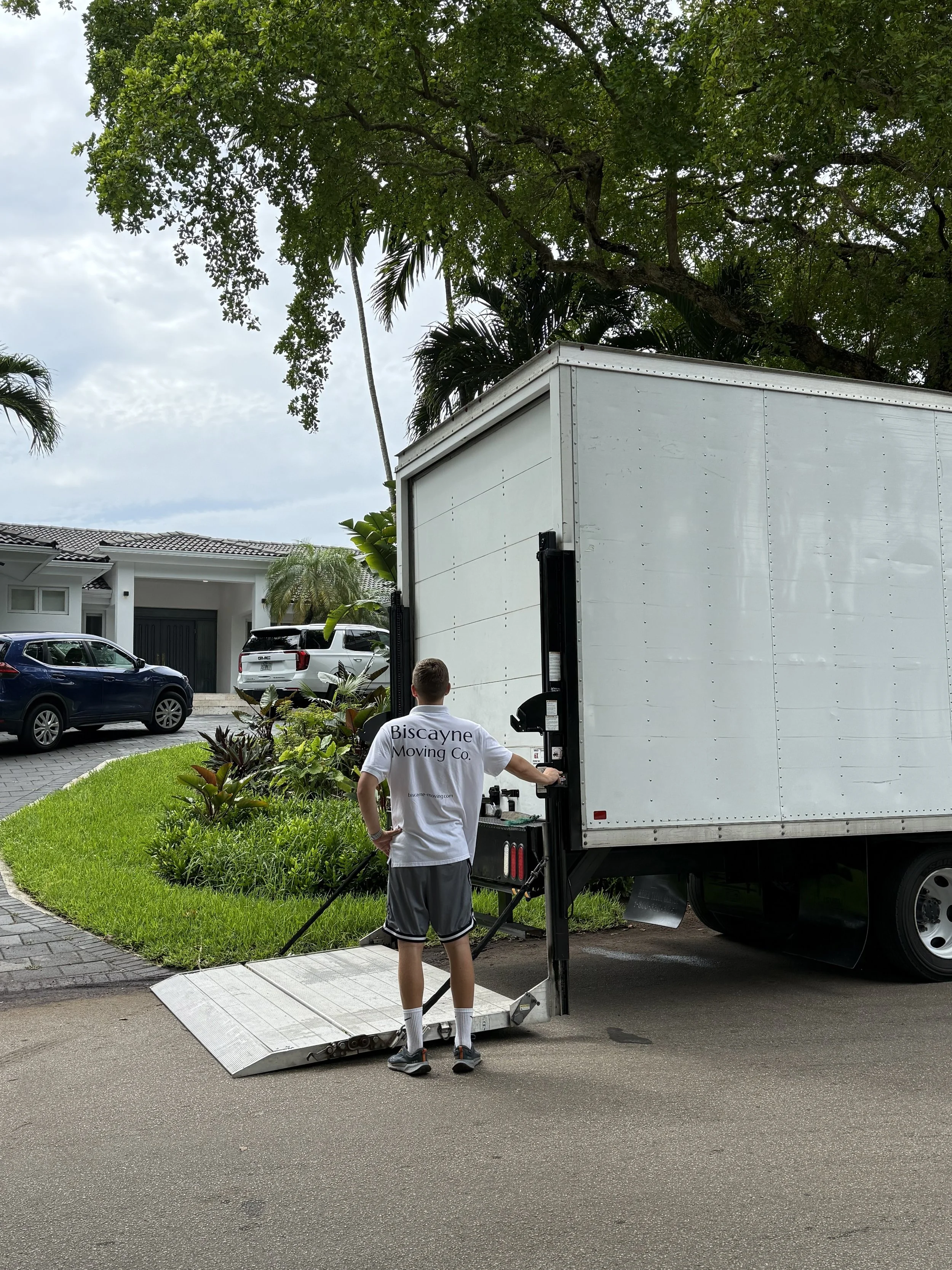 Moving in South Florida During the Summer: What You Need to Know (2026 Guide)