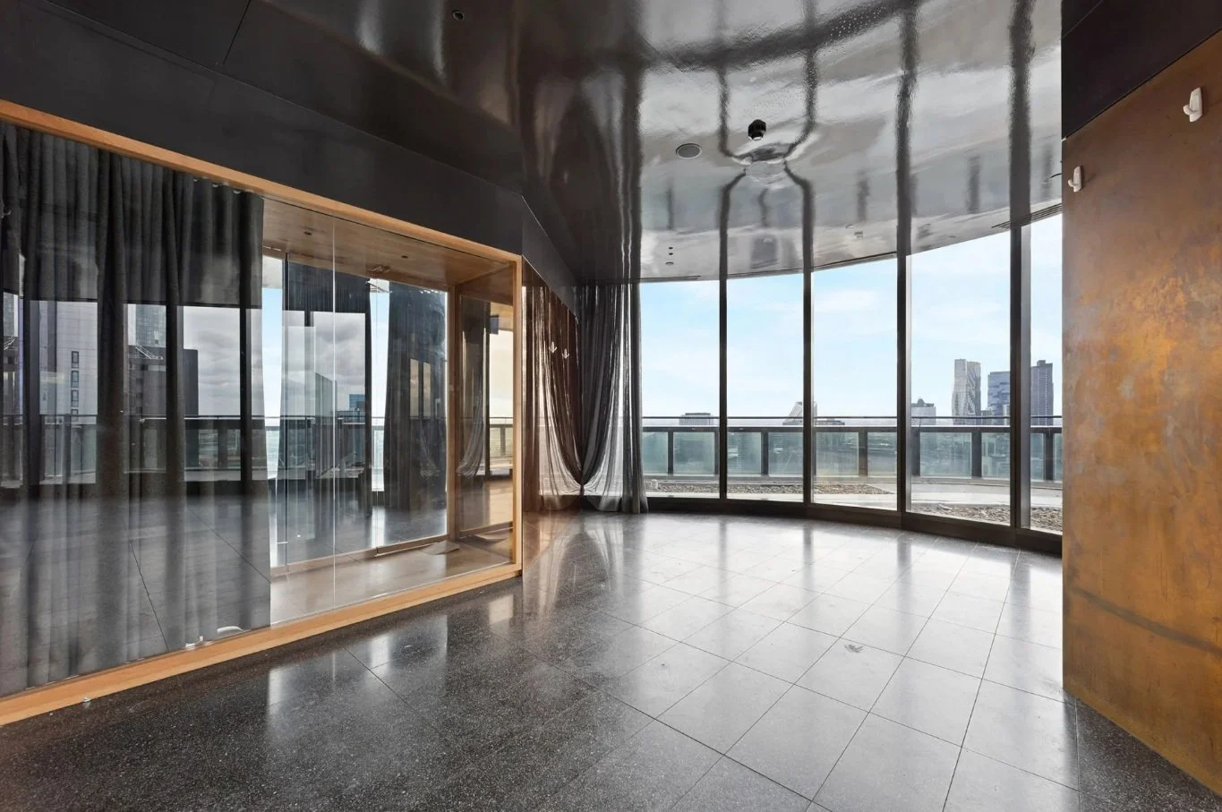 Level 46/308-320 City Road, Southbank