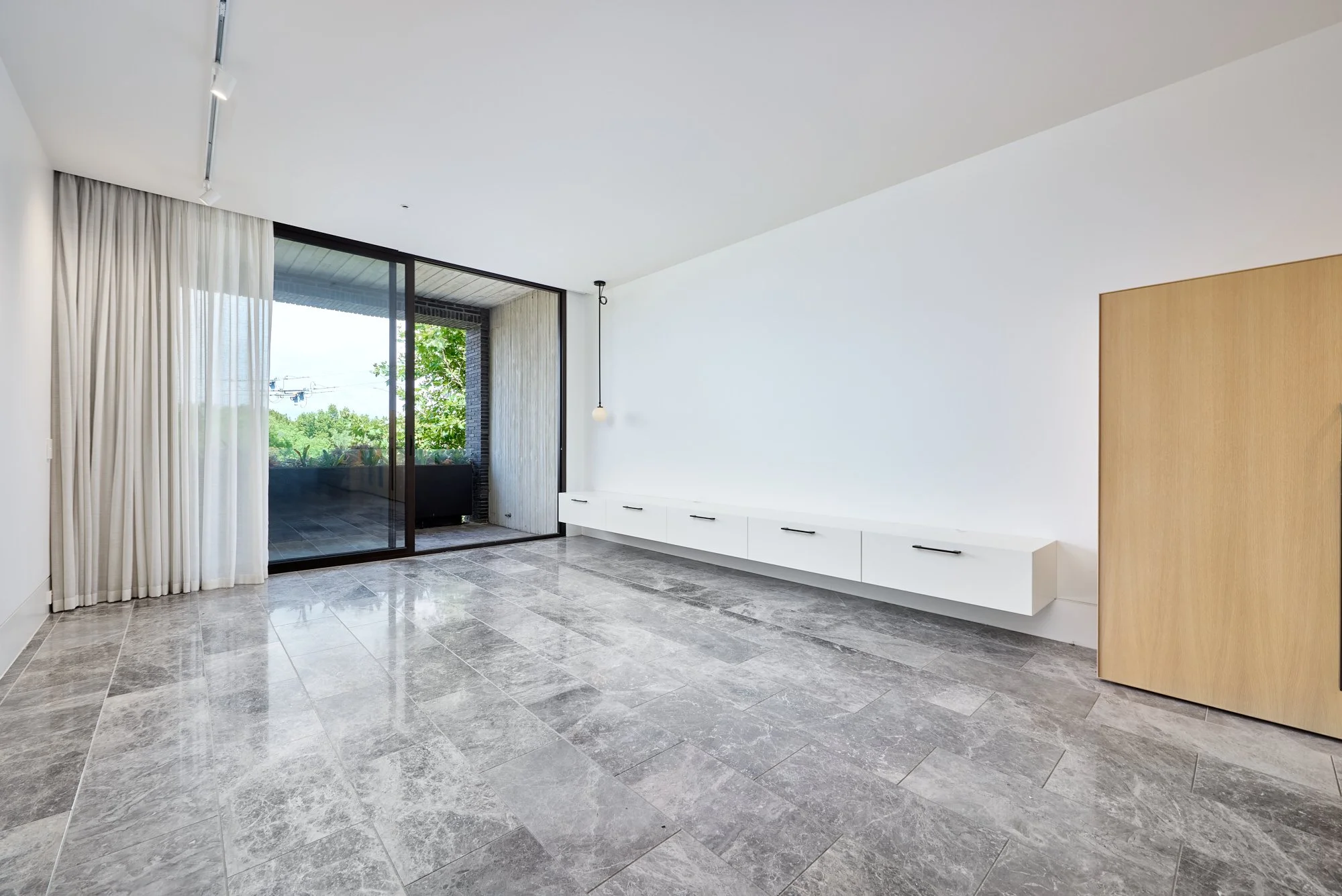 205_2 Pine Avenue, Elwood-WEB-_DSC4618.jpg