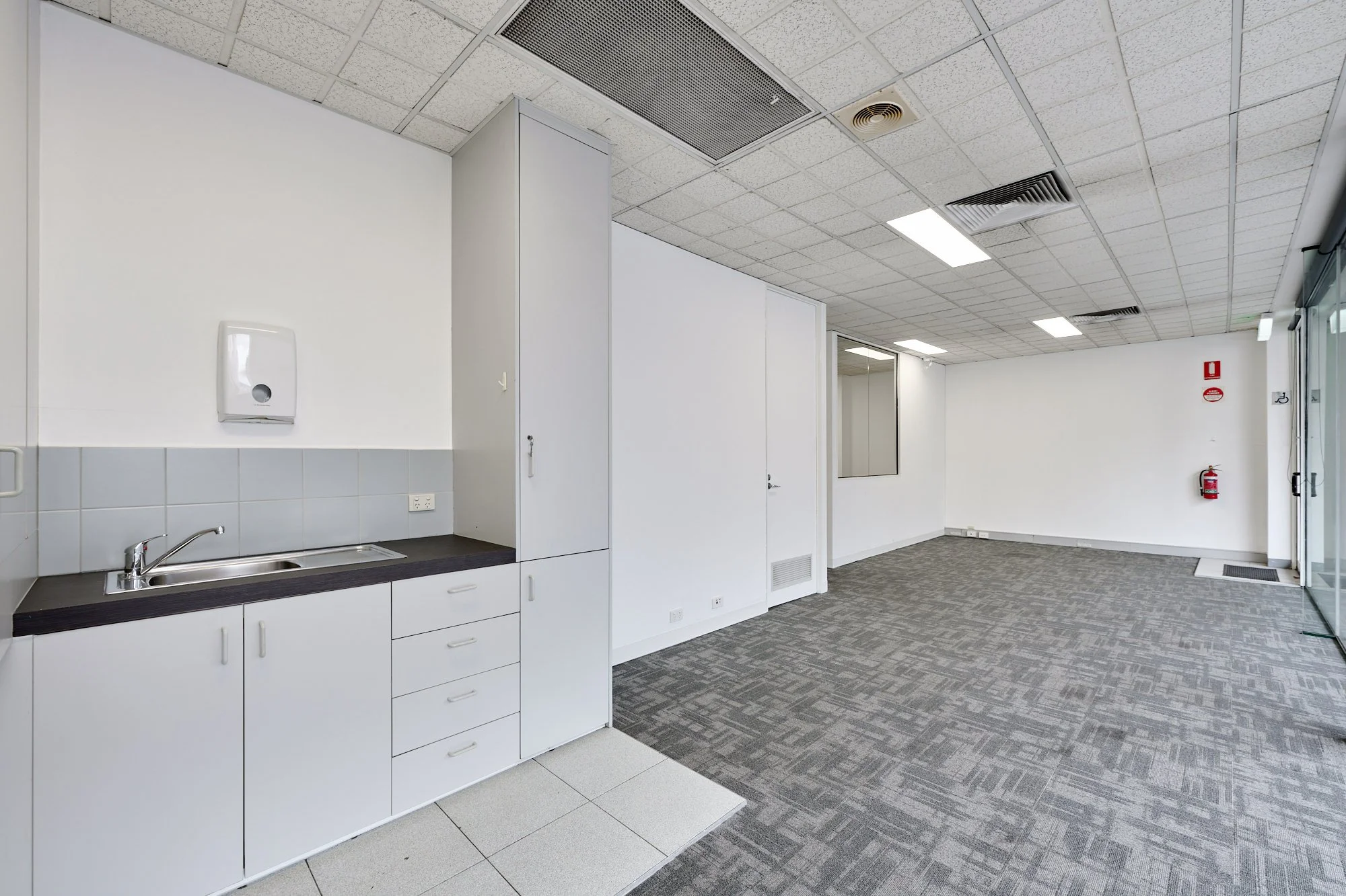 1_50 Howard St, North Melbourne-WEB-_DSC4182.jpg