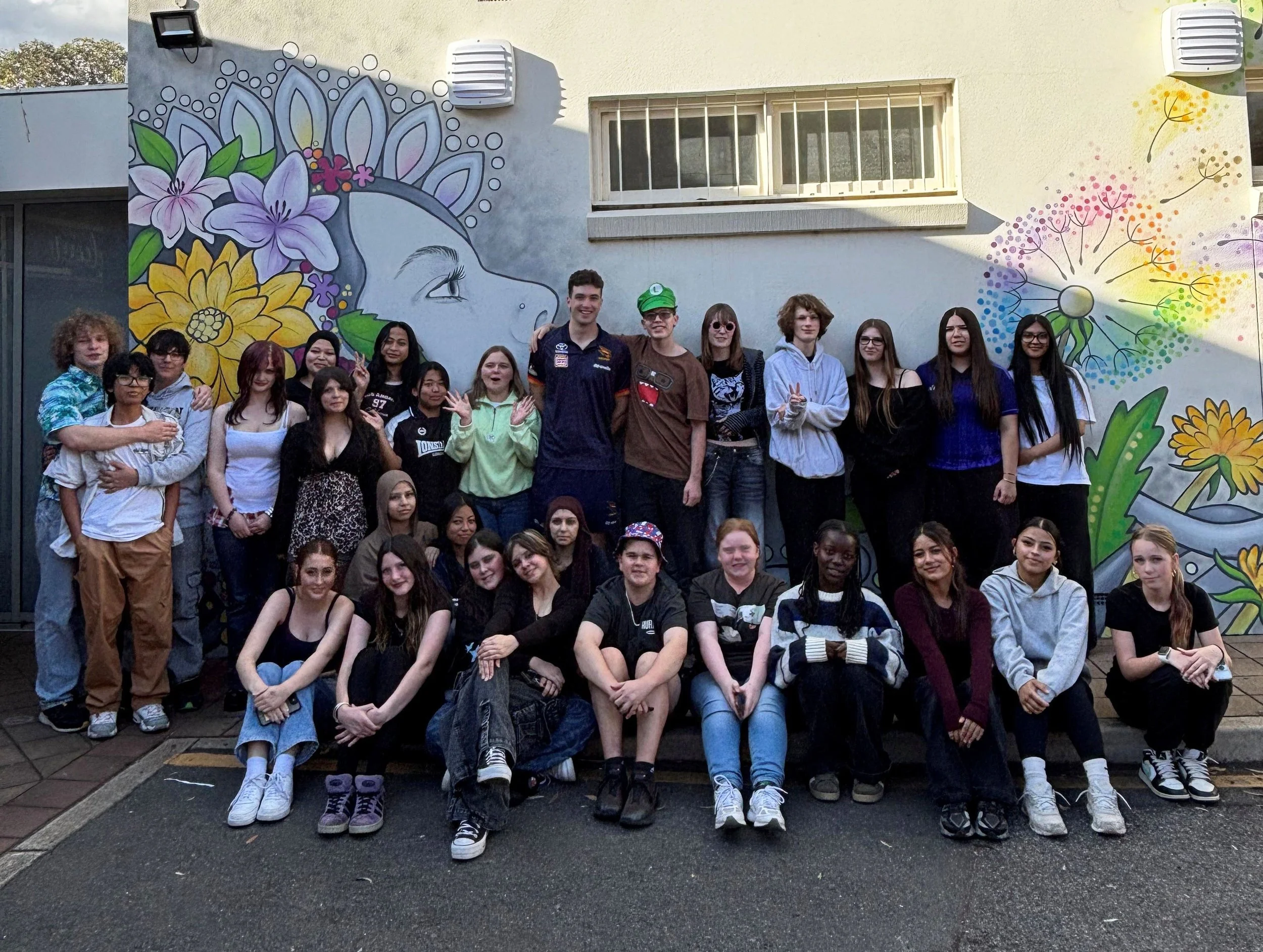 Charlie Edwards Visits Salisbury East 